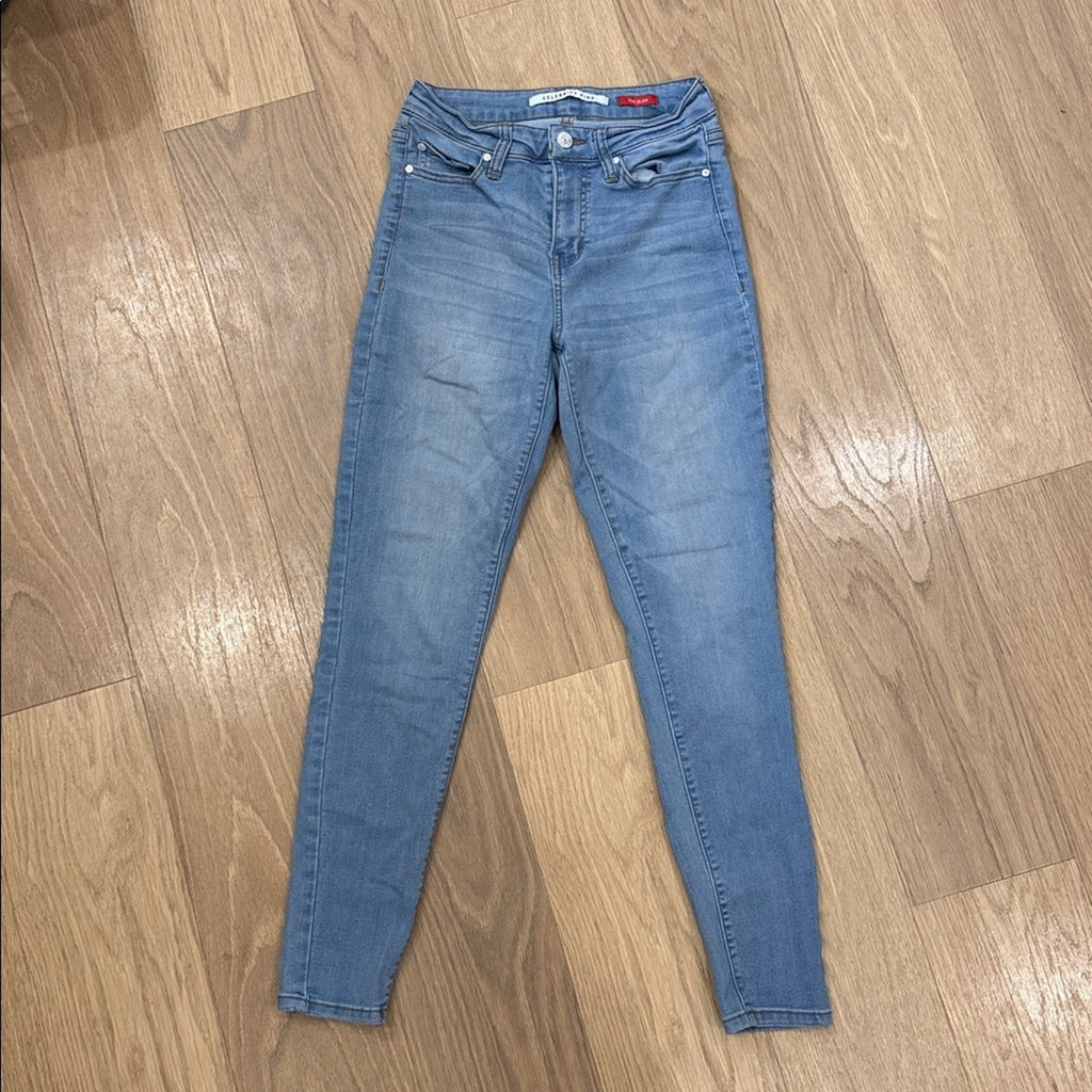 Celebrity Pink The Glam Light Blue Skinny Jeans Size 25