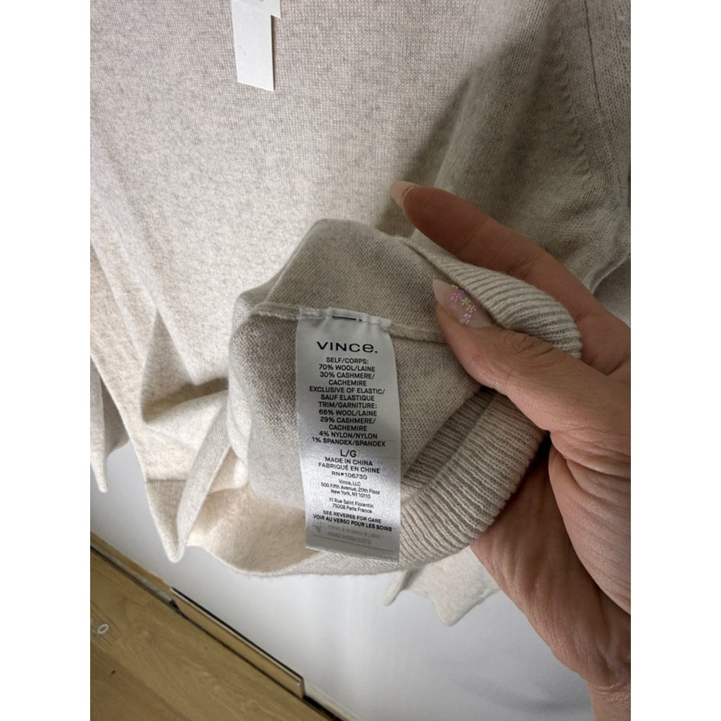 Vince Cream Crewneck Wool / Cashmere Blend Sweater Size Large NEW!