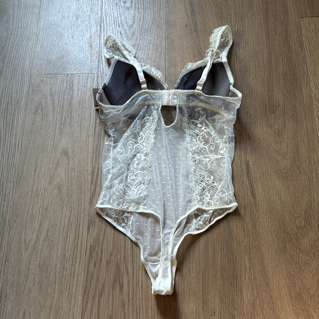 Sophie B. Lace Bodysuit in Cream and White Size Small NEW!