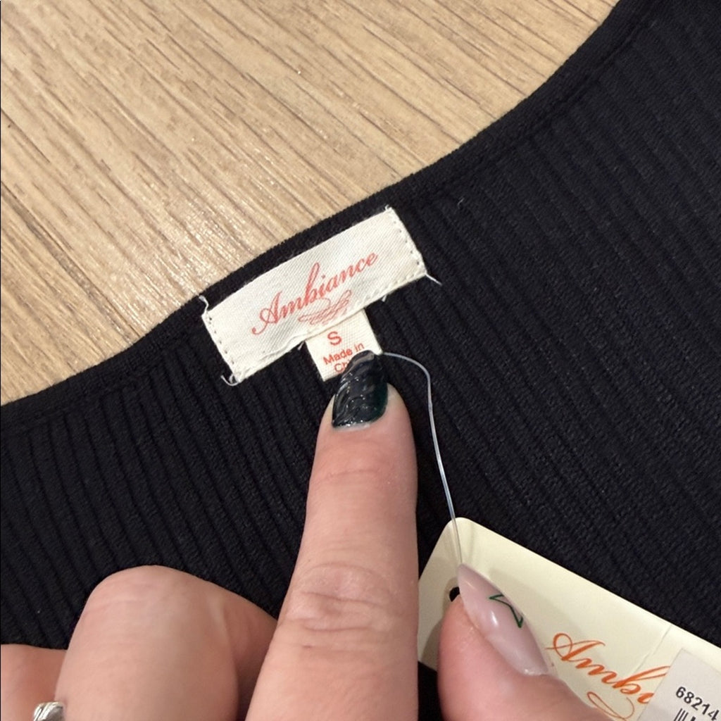 Ambiance Black Ribbed Knit V Neck Sweater Size Small