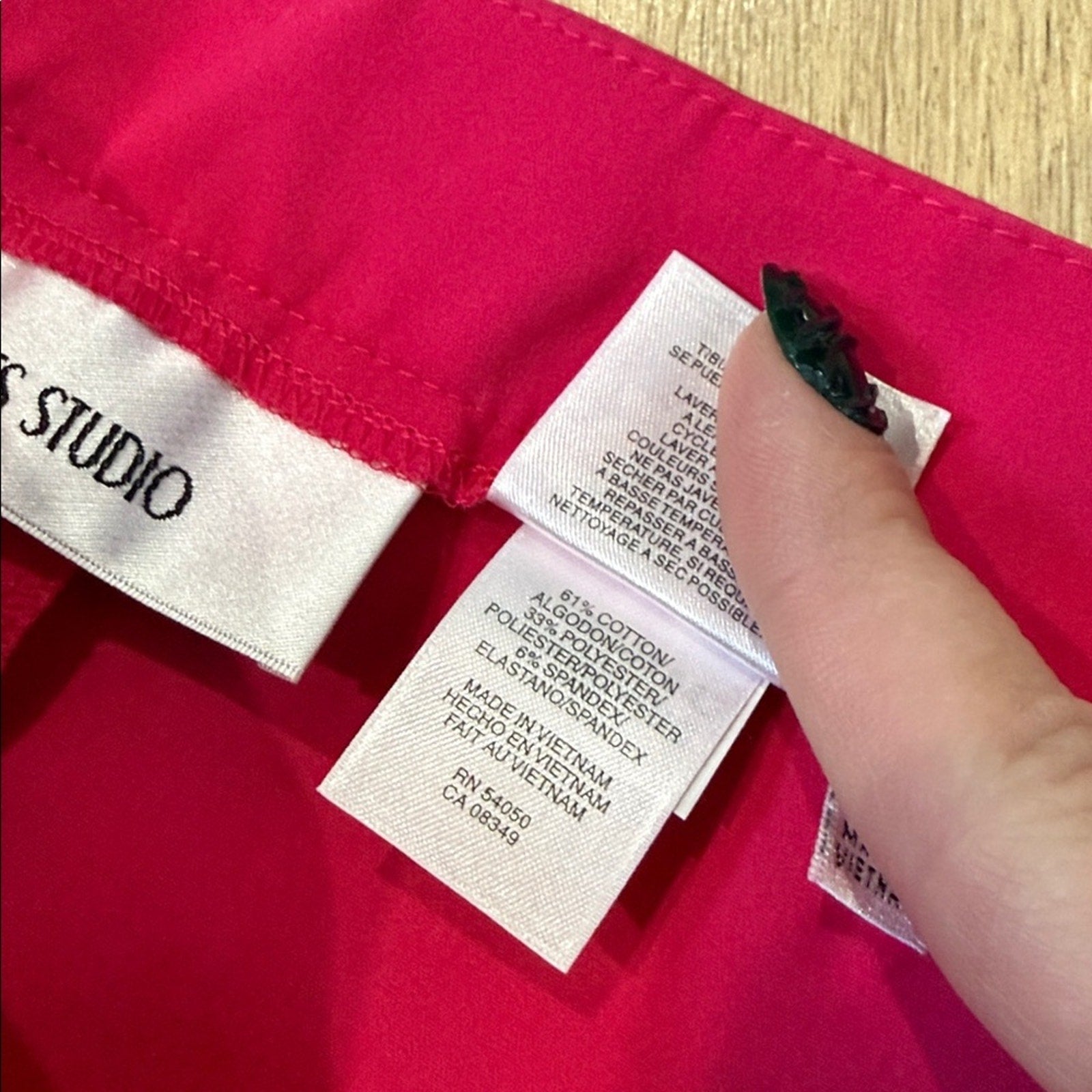 Jones Studio Fuchsia Ankle Pants Size 16W