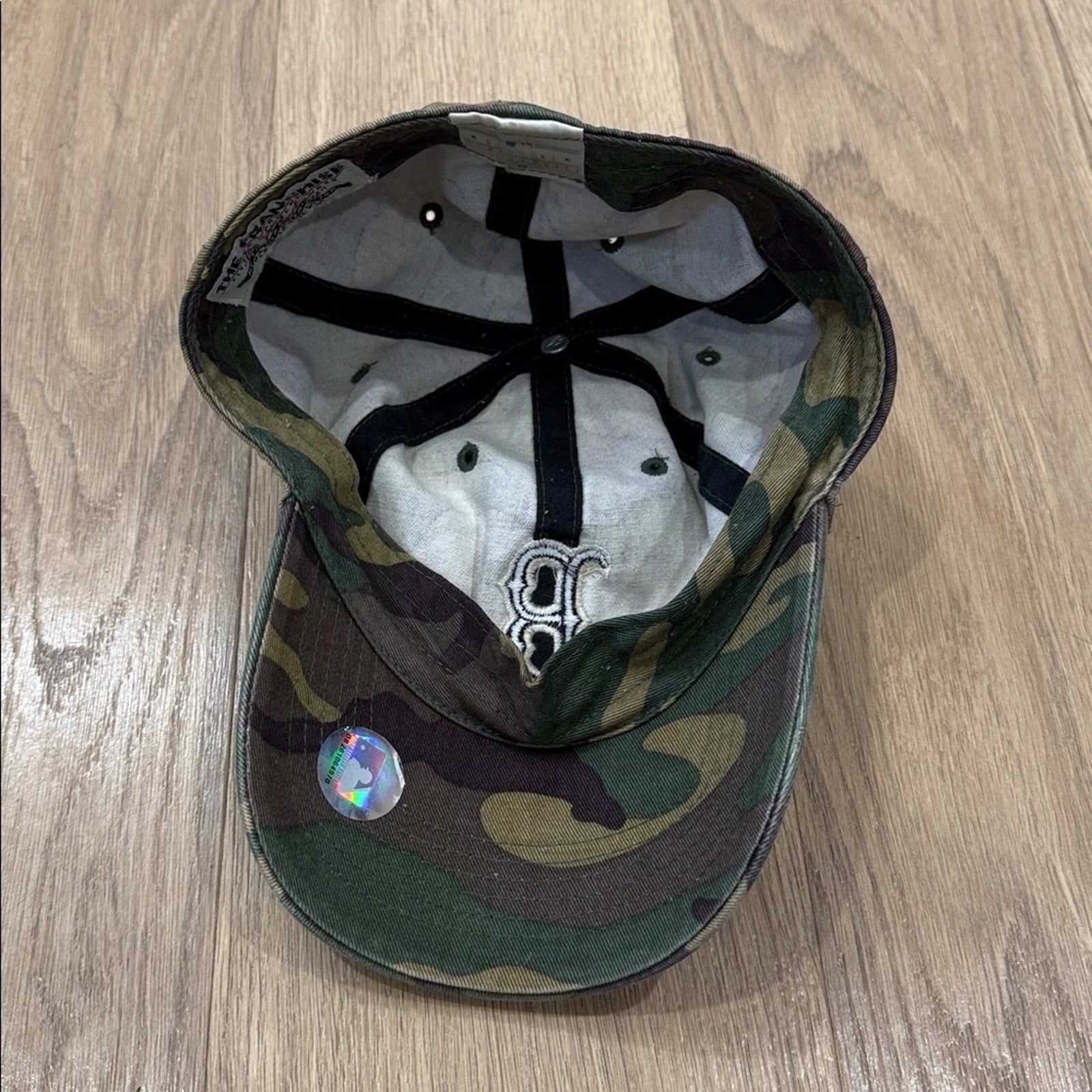 Genuine Merchandise Fitted Camouflage Boston Red Sox Hat Size Small