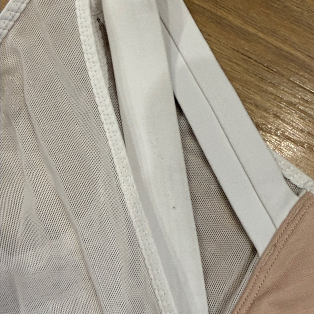 Lululemon White Mesh Athletic Tank Top - Built-in Bra - Size 8
