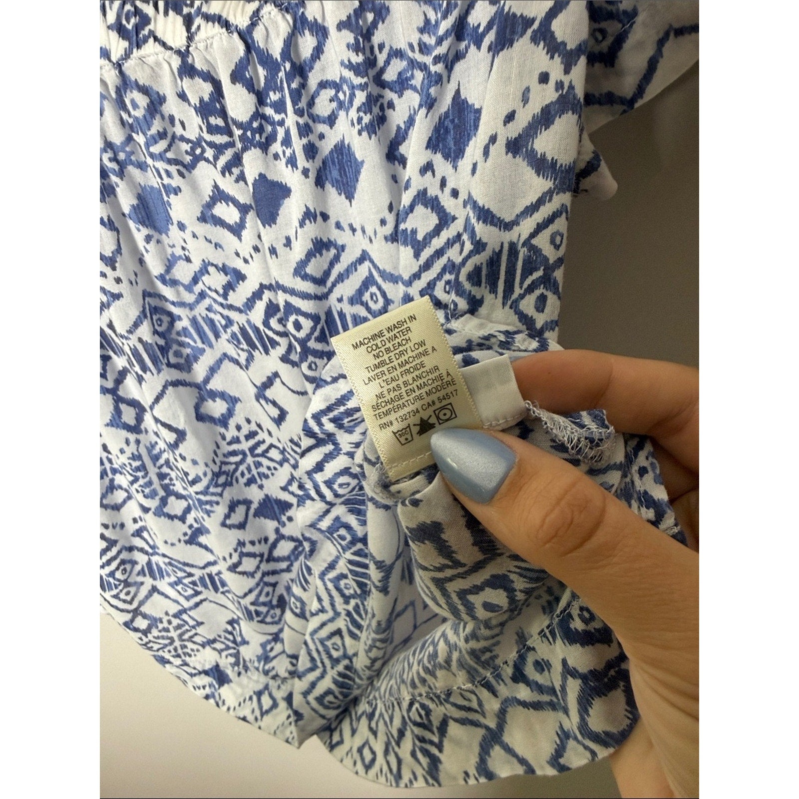 Bella Dahl Blue & White Off-Shoulder Printed Blouse Size Medium