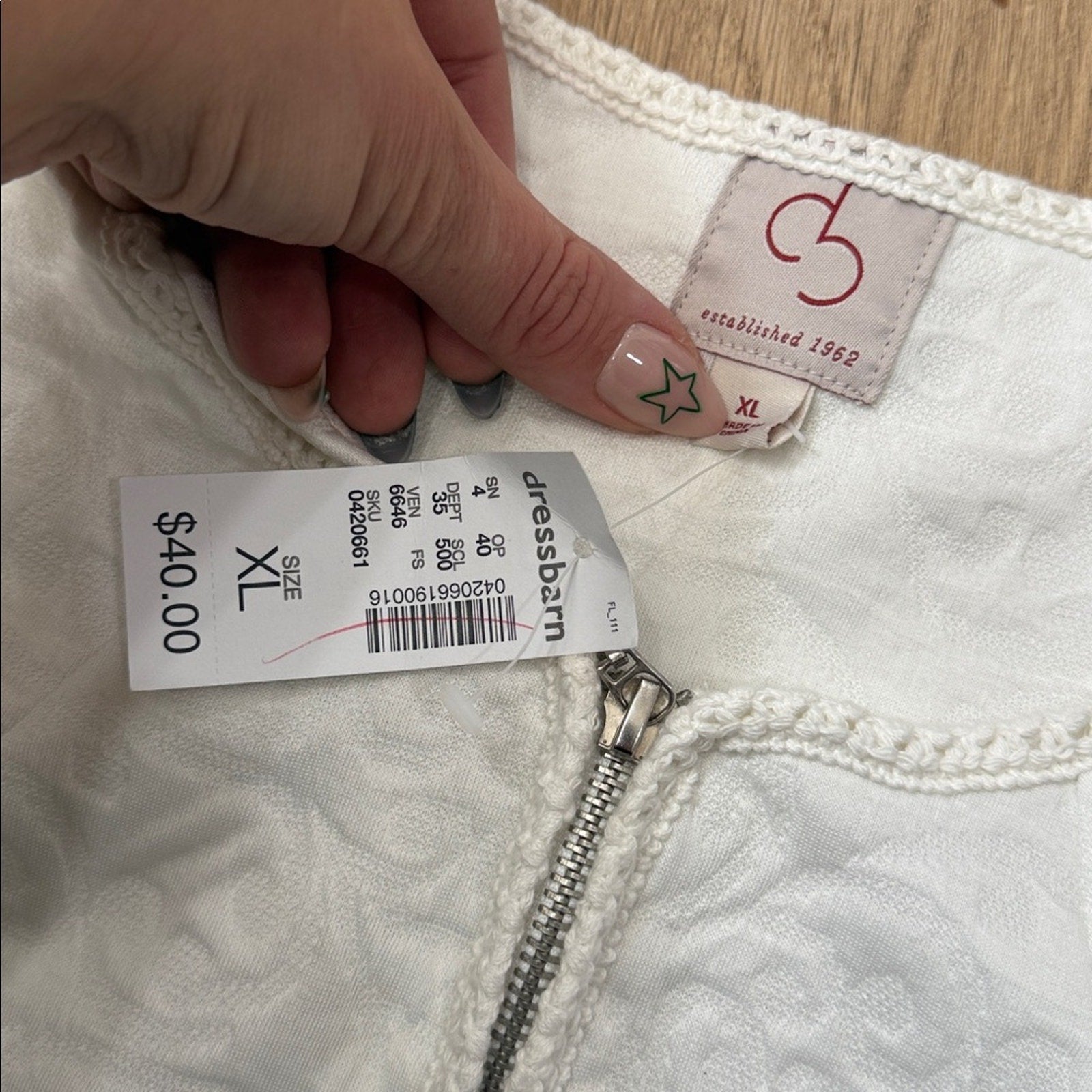 Dress Barn White Textured Detailed Hems Zip Front Jacket NWT Size XL