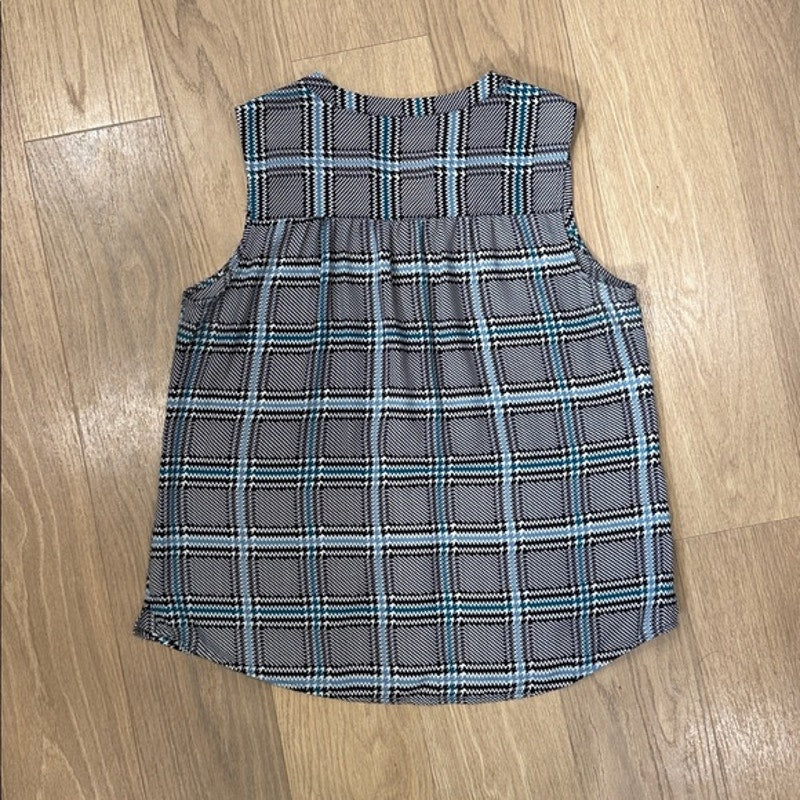 Apt. 9 Black and Blue Plaid Sleeveless Button-Up Top Size Large