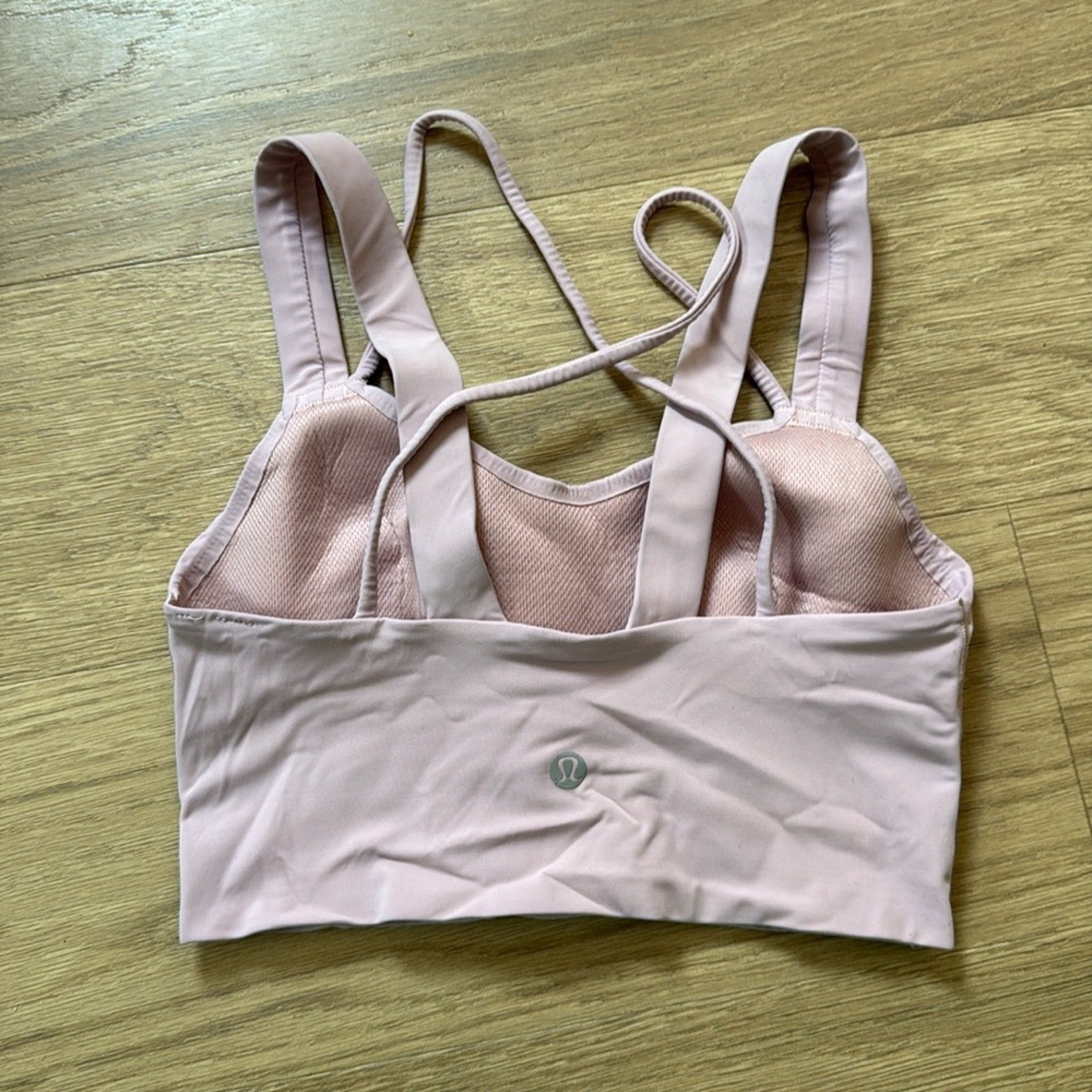 Lululemon Women's Pink Sports Bra Size Small