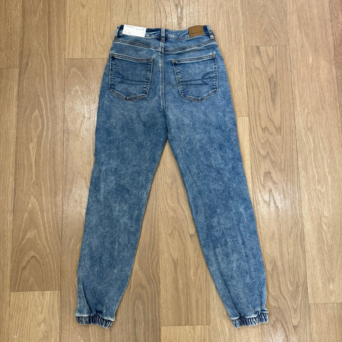 American Eagle Stretch Denim High-Rise Mom Joggers Size 2 NWT