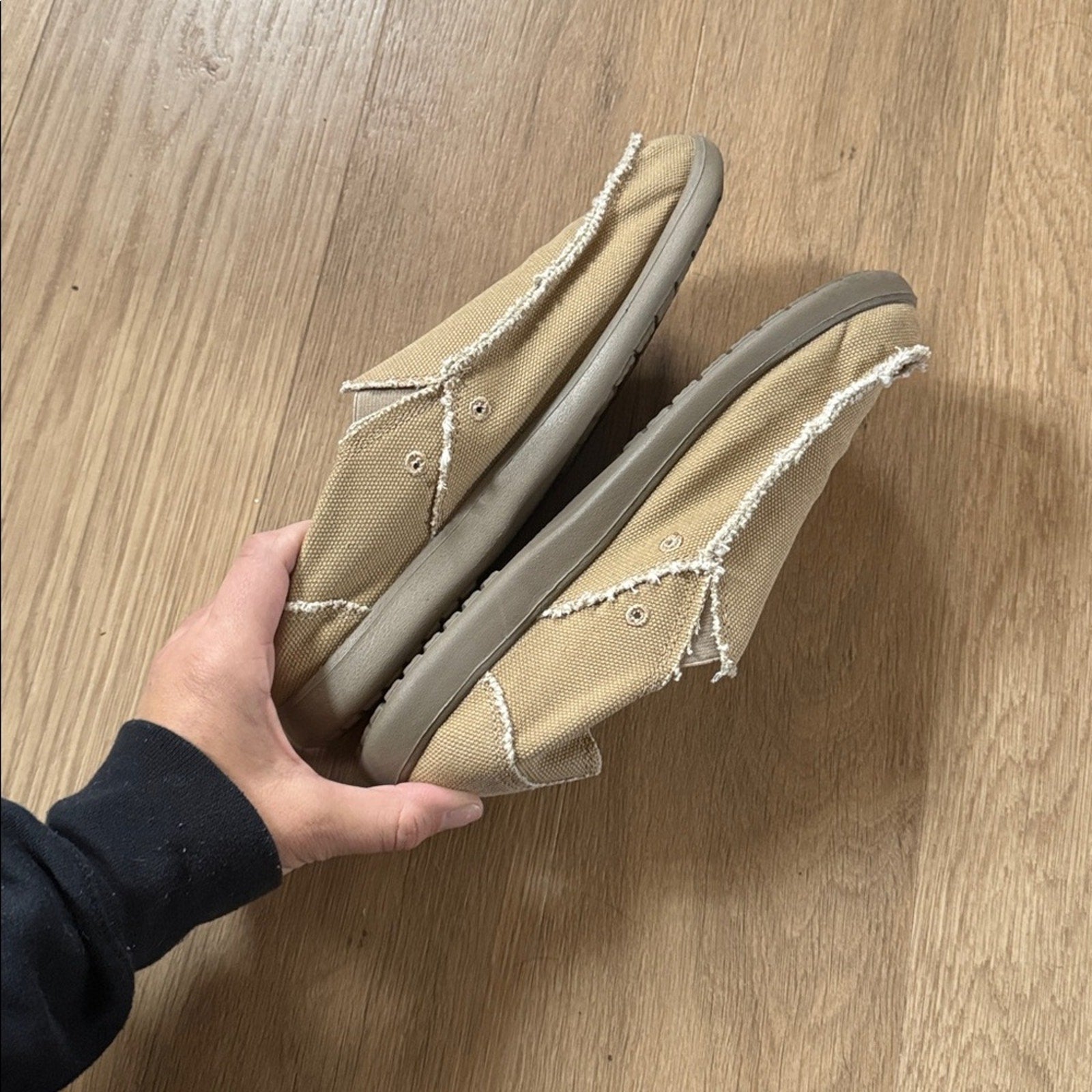 CROCS Men's Santa Cruz Slip-On Loafers in Khaki Canvas Size 11