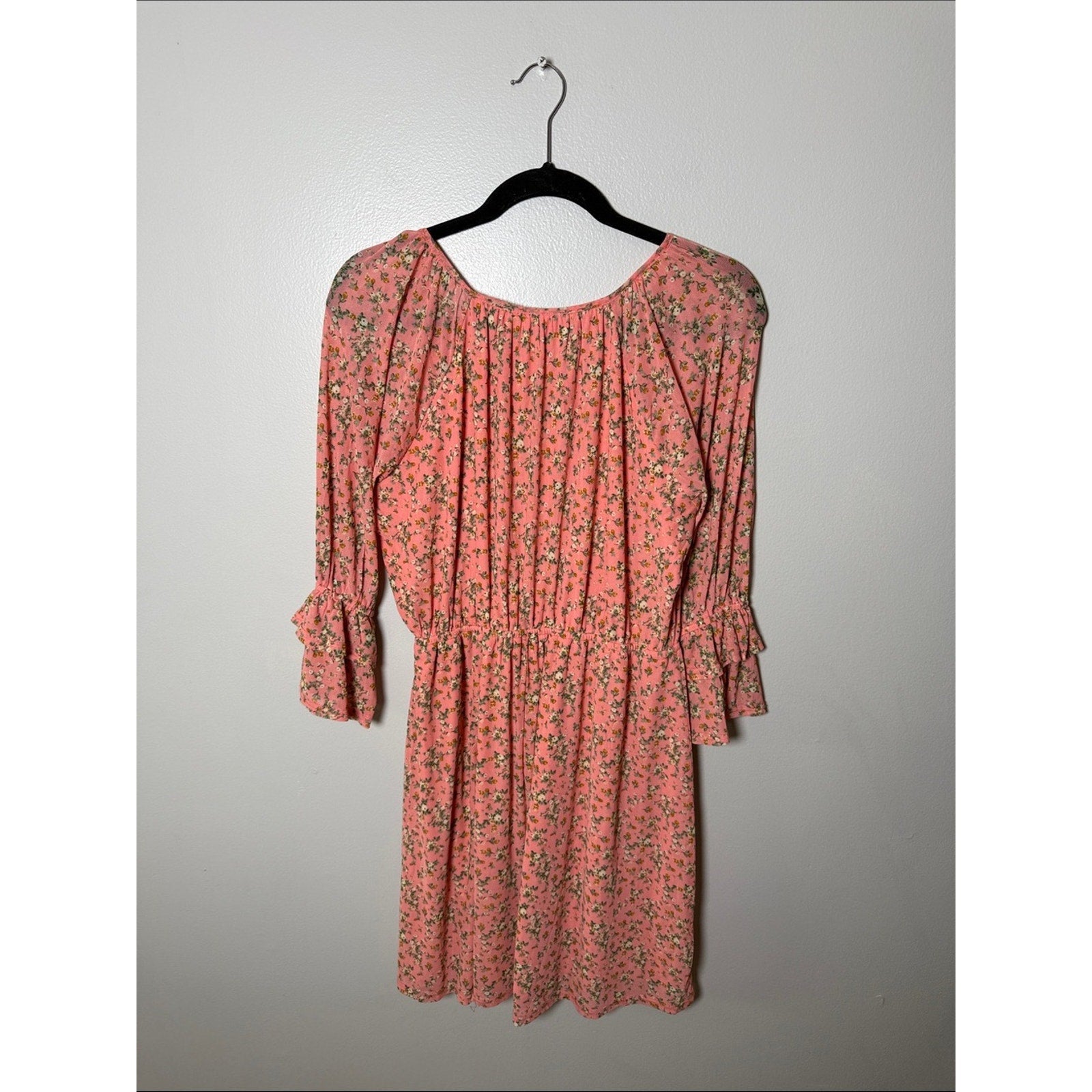 Luna Floral V-Neck Dress - Lightweight Summer Style Size Medium