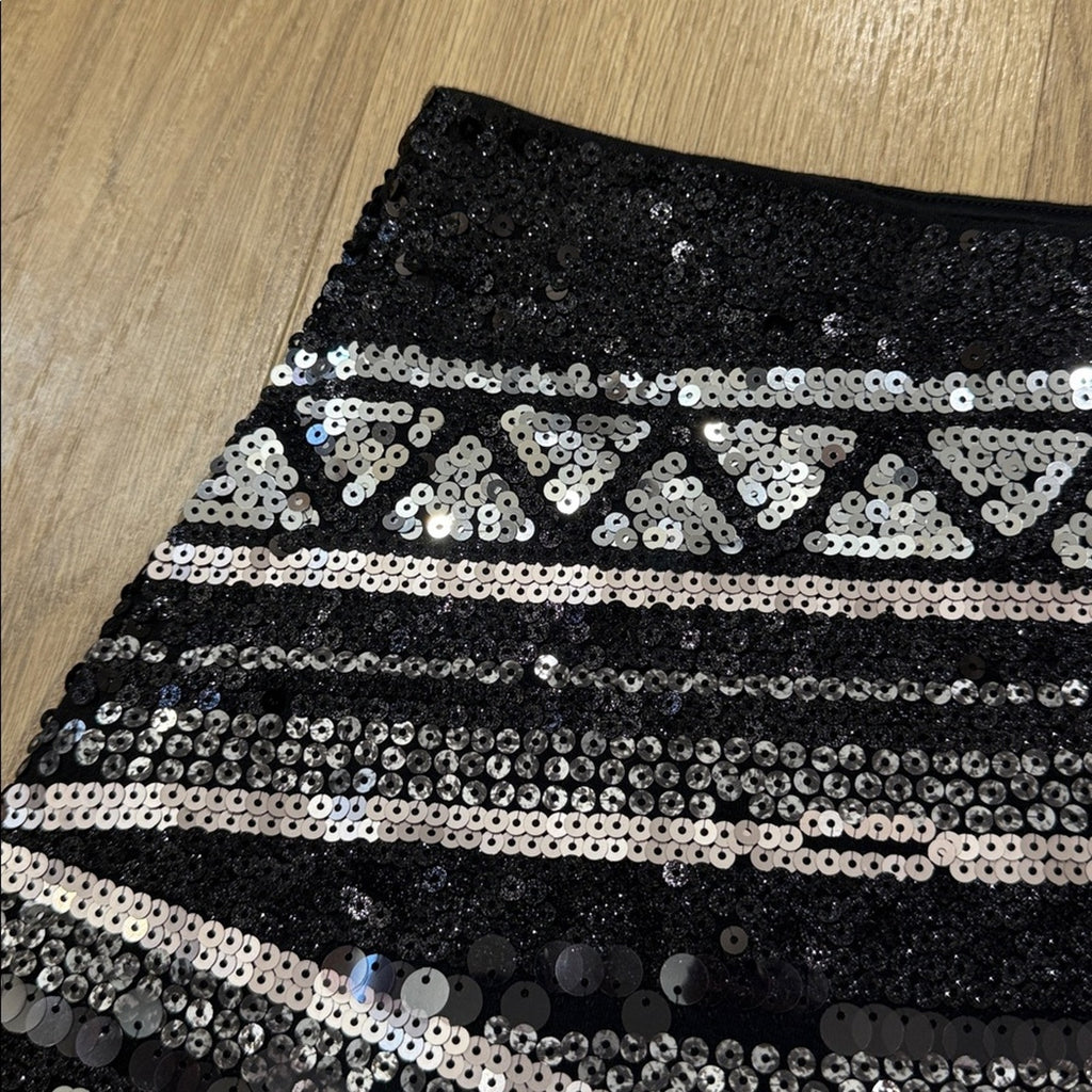 Express Aztec Black and Silver Patterned Mini Skirt Size Medium