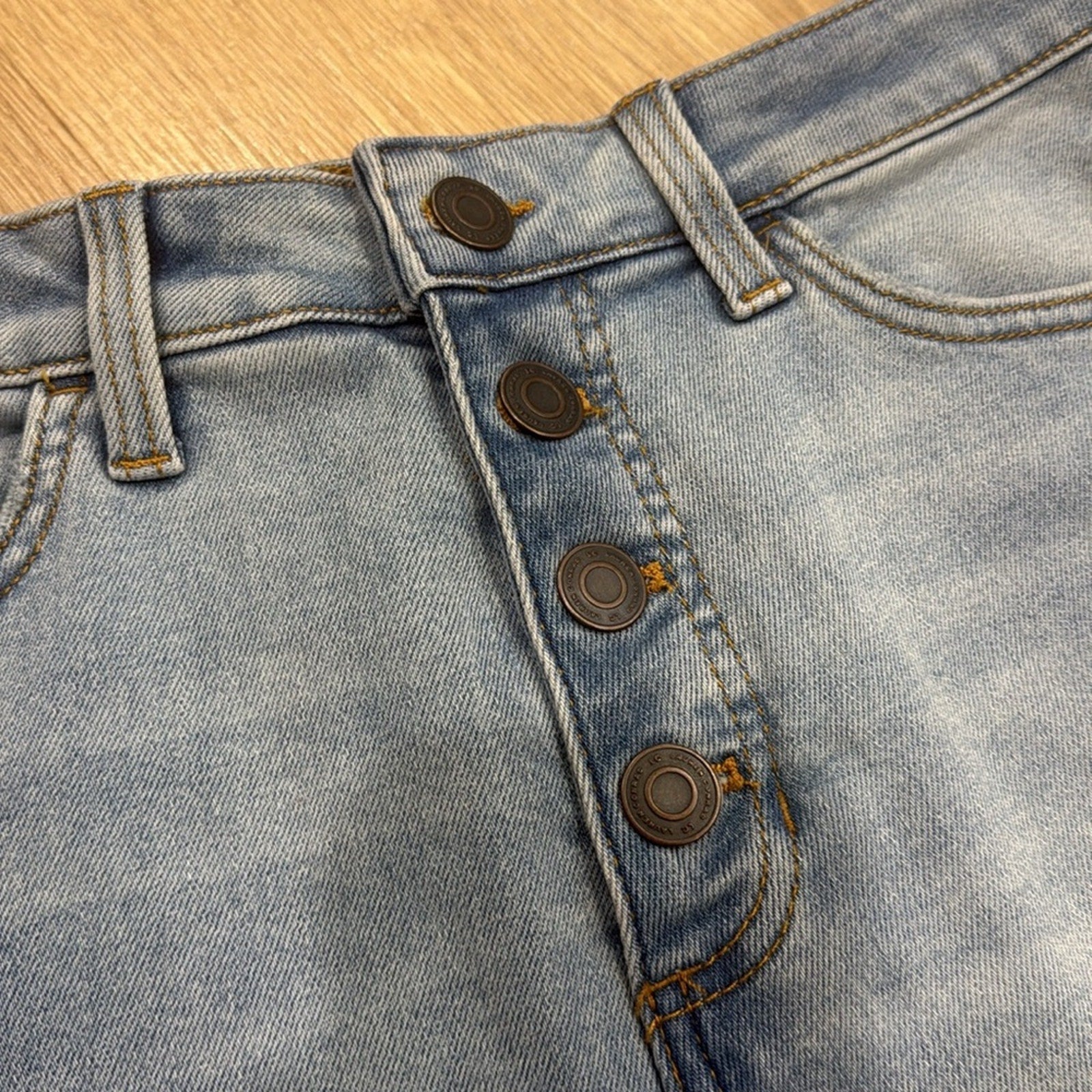 Lauren Conrad Light Wash Blue Button Fly Women's Distressed Denim Shorts Size 12