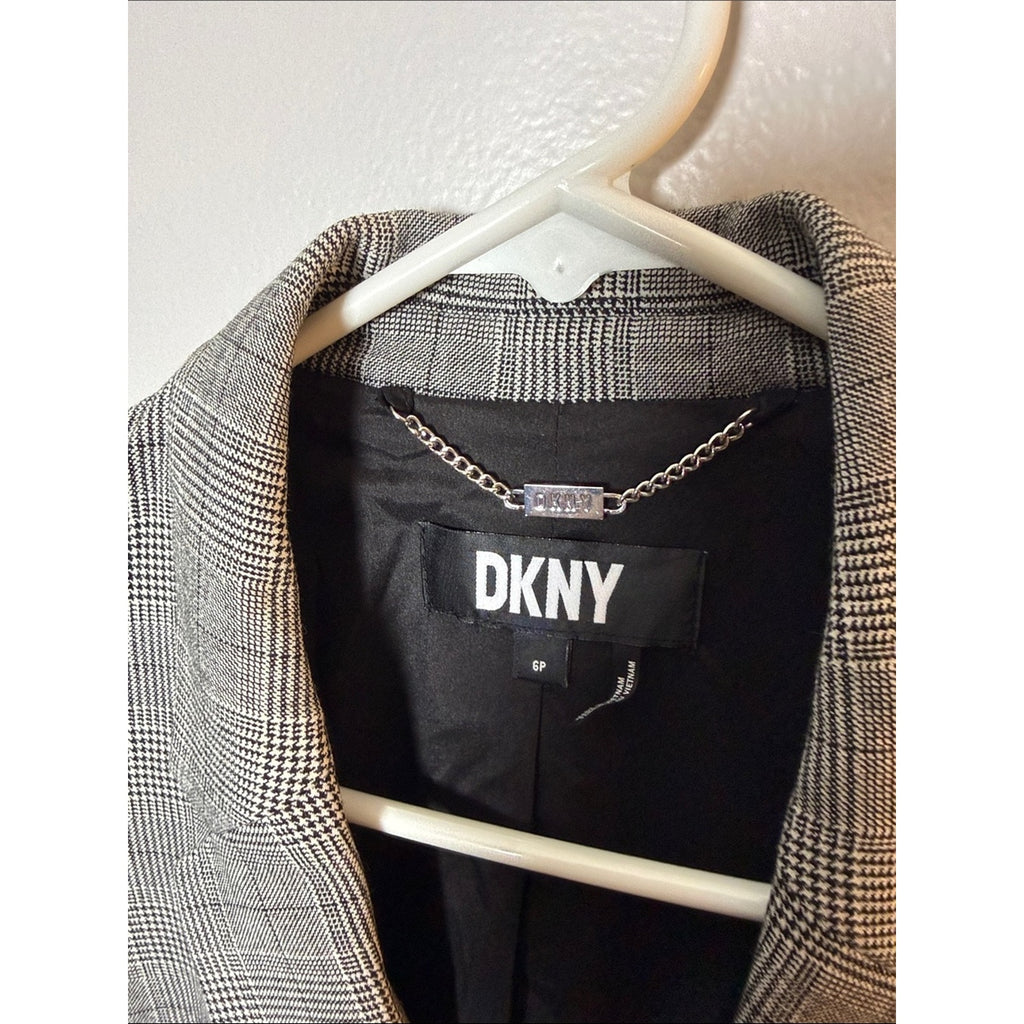 DKNY Plaid Women's Tailored Blazer Size 6 Petite