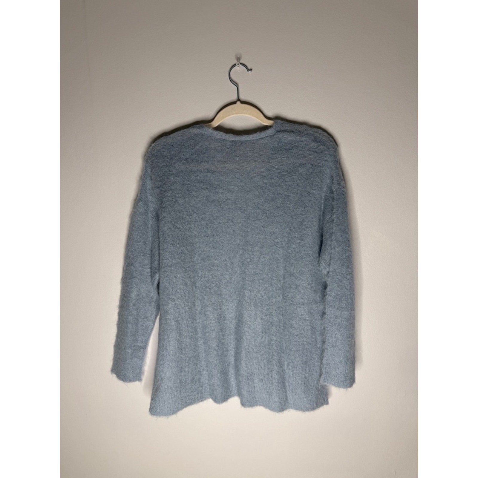 Eileen Fisher Light Blue V-Neck Fuzzy Knit Sweater Size Medium