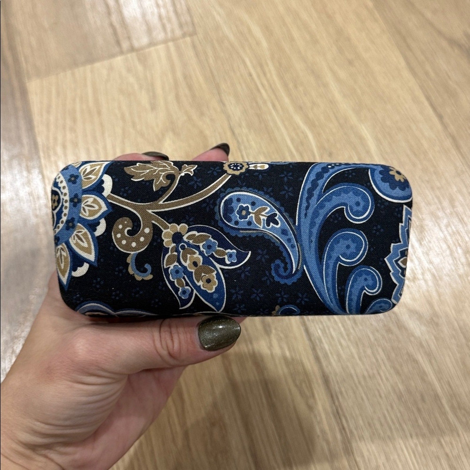 Vera Bradley Blue and Black Paisley Hard Clamshell Glasses Case
