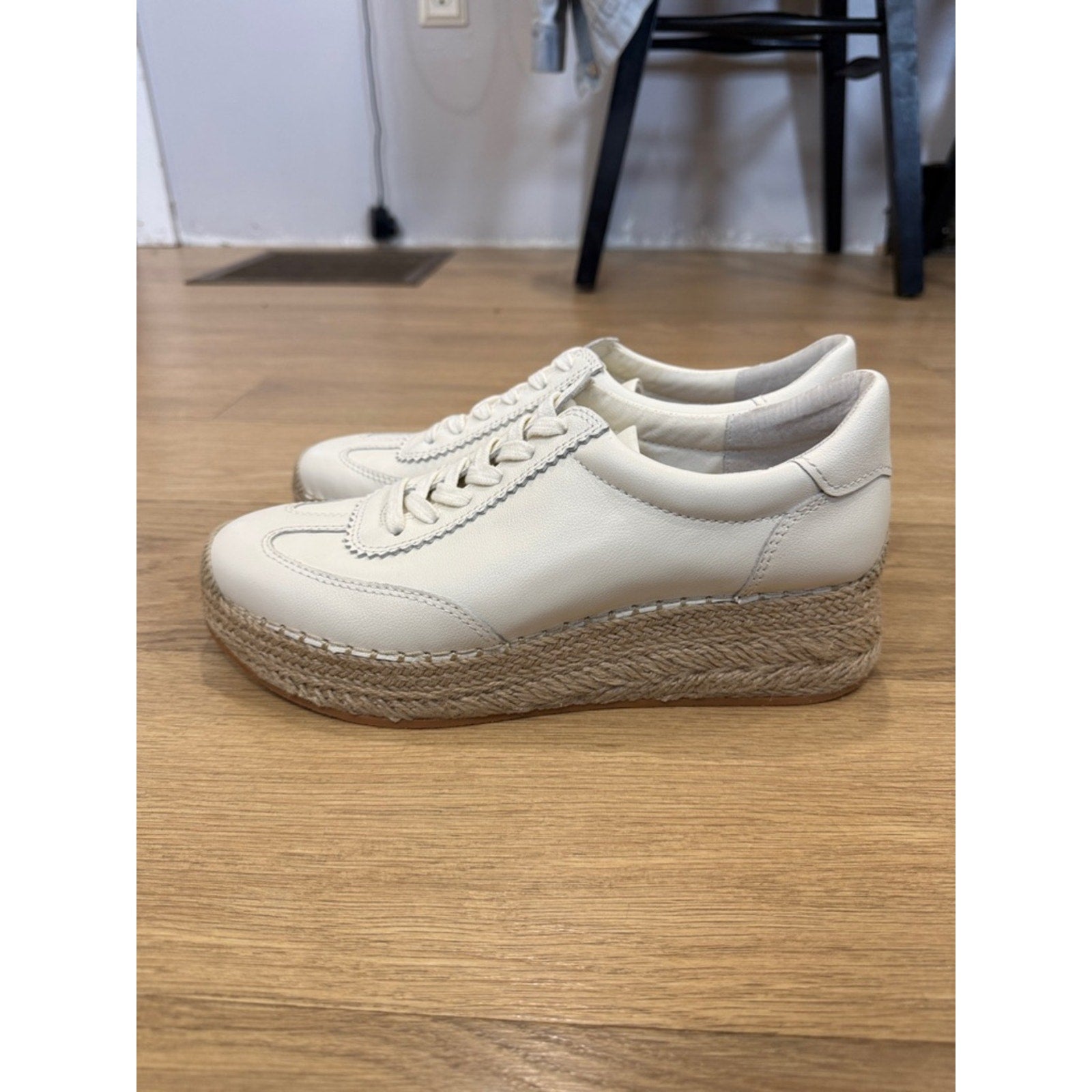 Dolce Vita Jaja White Leather Platform Espadrille Sneakers Casual Slip-Ons 9.5