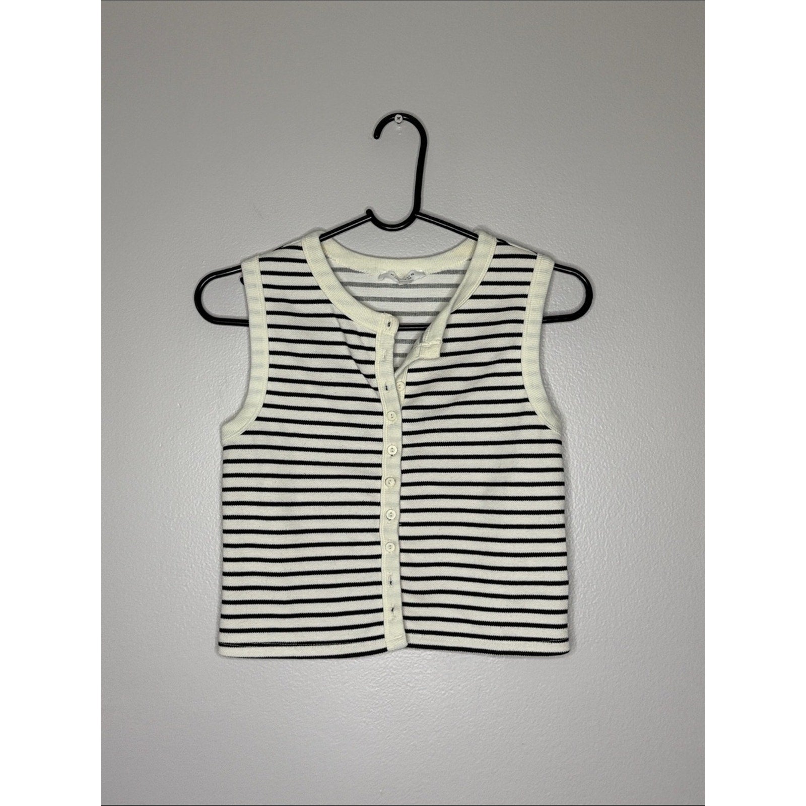 Kirious Black & White Striped Sleeveless Button-Front Tank Size Small