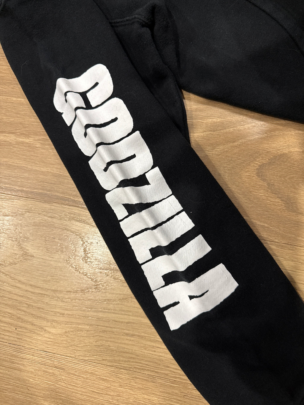 Huf Worldwide Brand Godzilla Mia Triple Triangle Pullover Hoodie Size Small