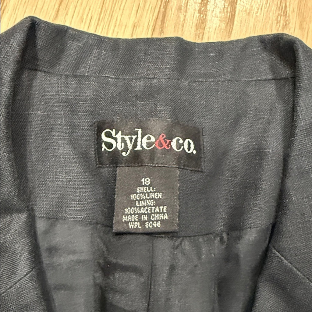Style & Co. Black / Charcoal Blazer with White Stitching Size 18