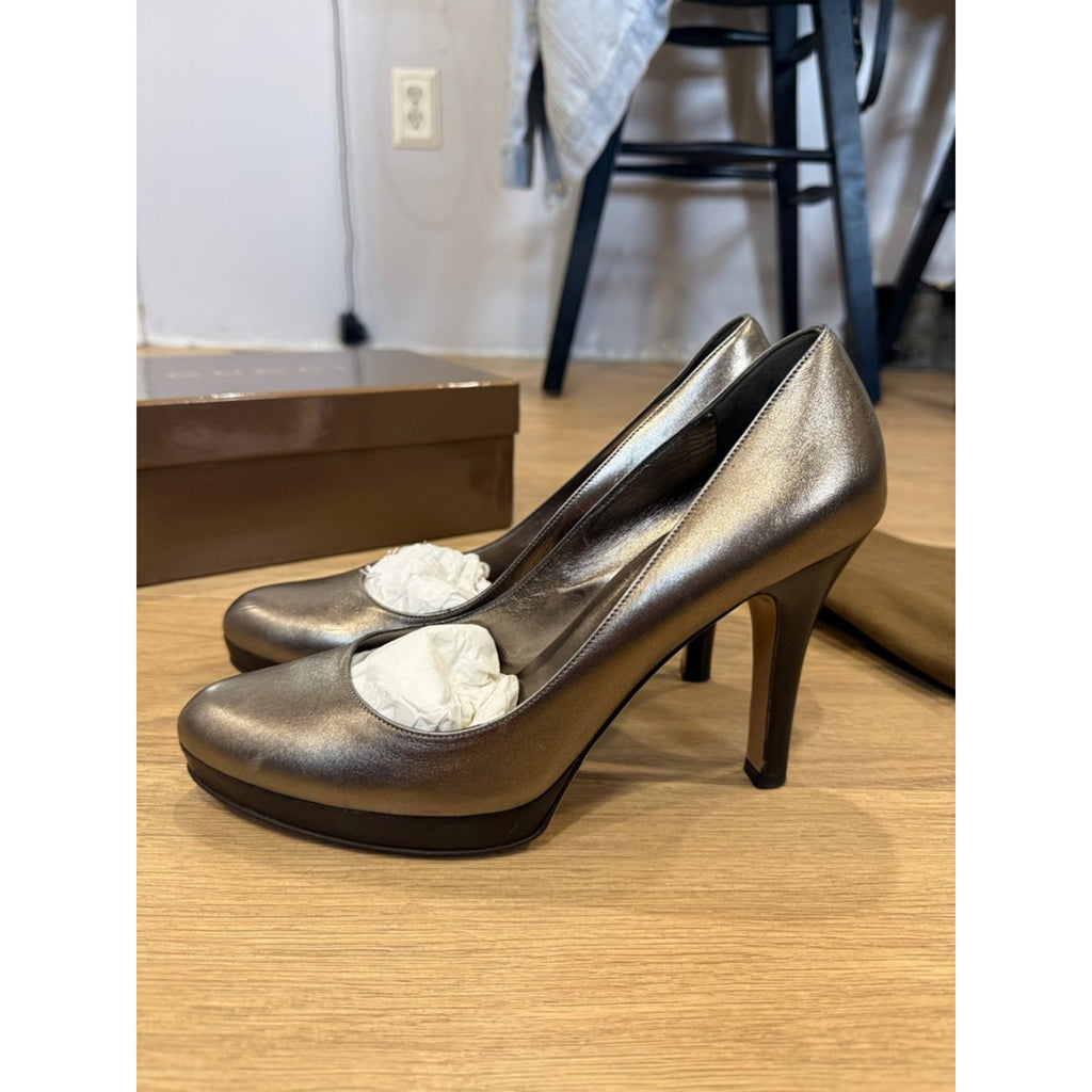 Gucci Metallic Silver Leather High Heel Pumps Size 9.5