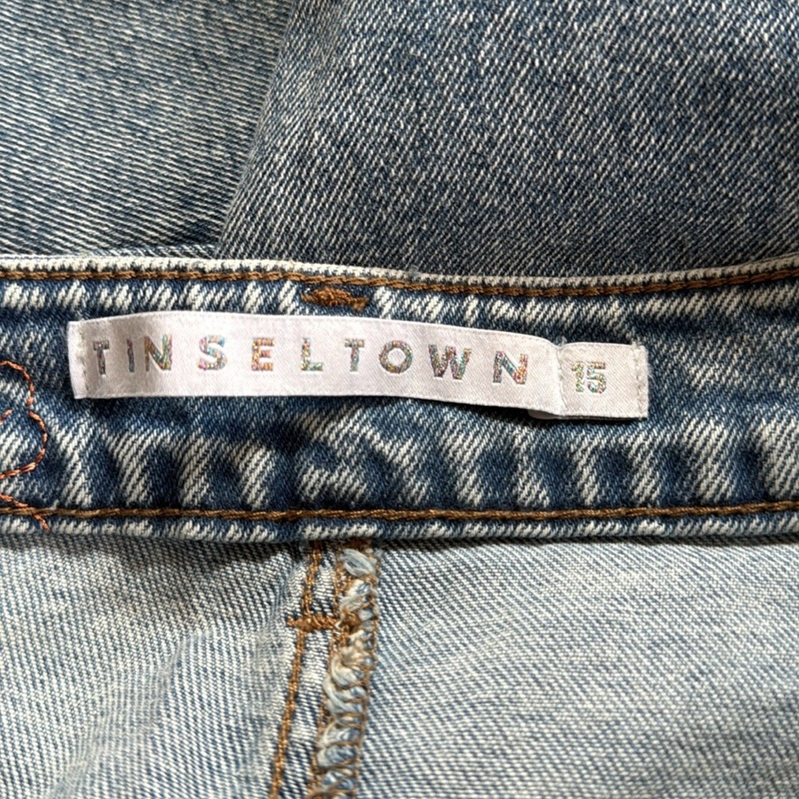 Tinseltown Hi Rise The Mom Jean Floral Distressed Embroidered Jeans Size 15 NEW!