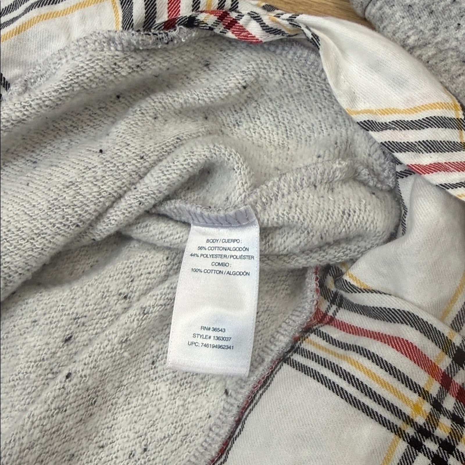 Izod Gray Speckled and Plaid Detail Layered Look Top Size Large