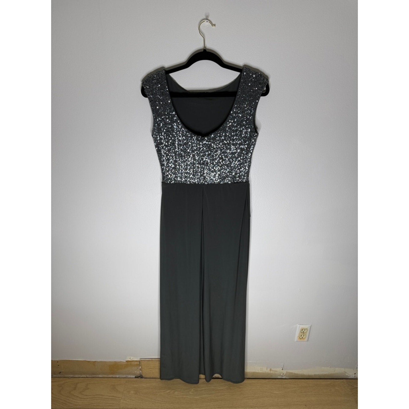 Lauren Ralph Lauren Silver Sequin Bodice with Charcoal Skirt Maxi Dress Size 10