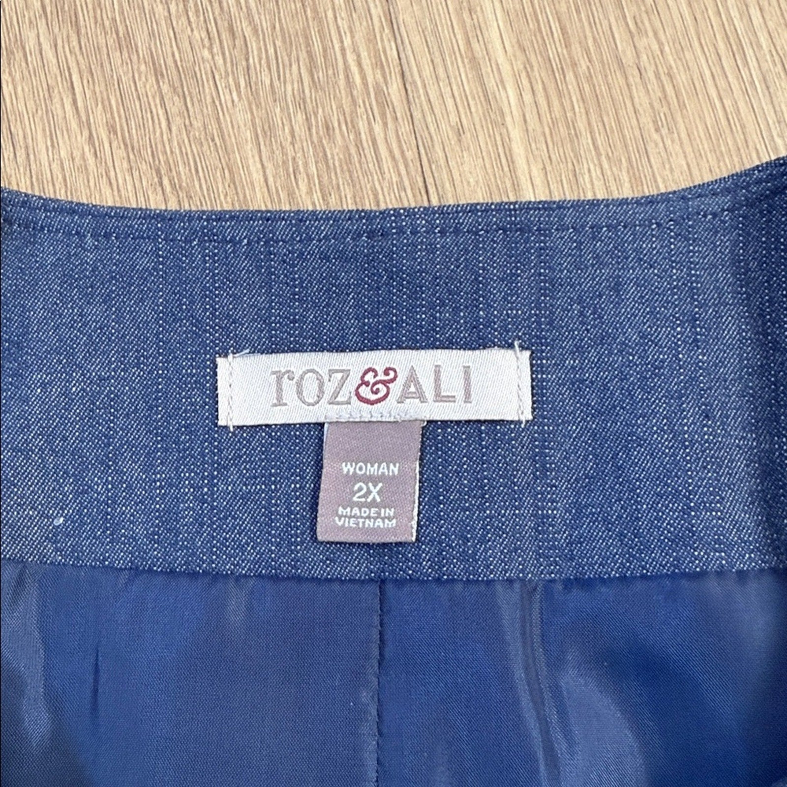 Roz & Ali Denim Blue Blazer Jacket with Zipper Accents Size 2X