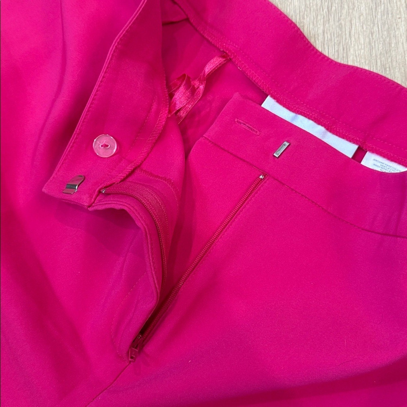 Jones Studio Fuchsia Ankle Pants Size 16W