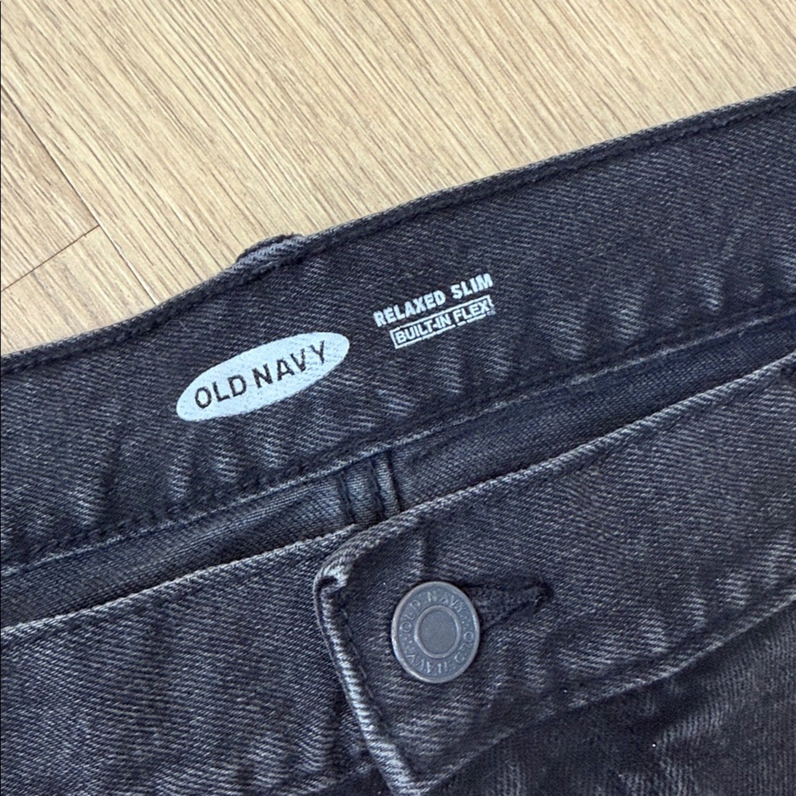 Old Navy Black Relaxed Slim Jeans Size 38/32