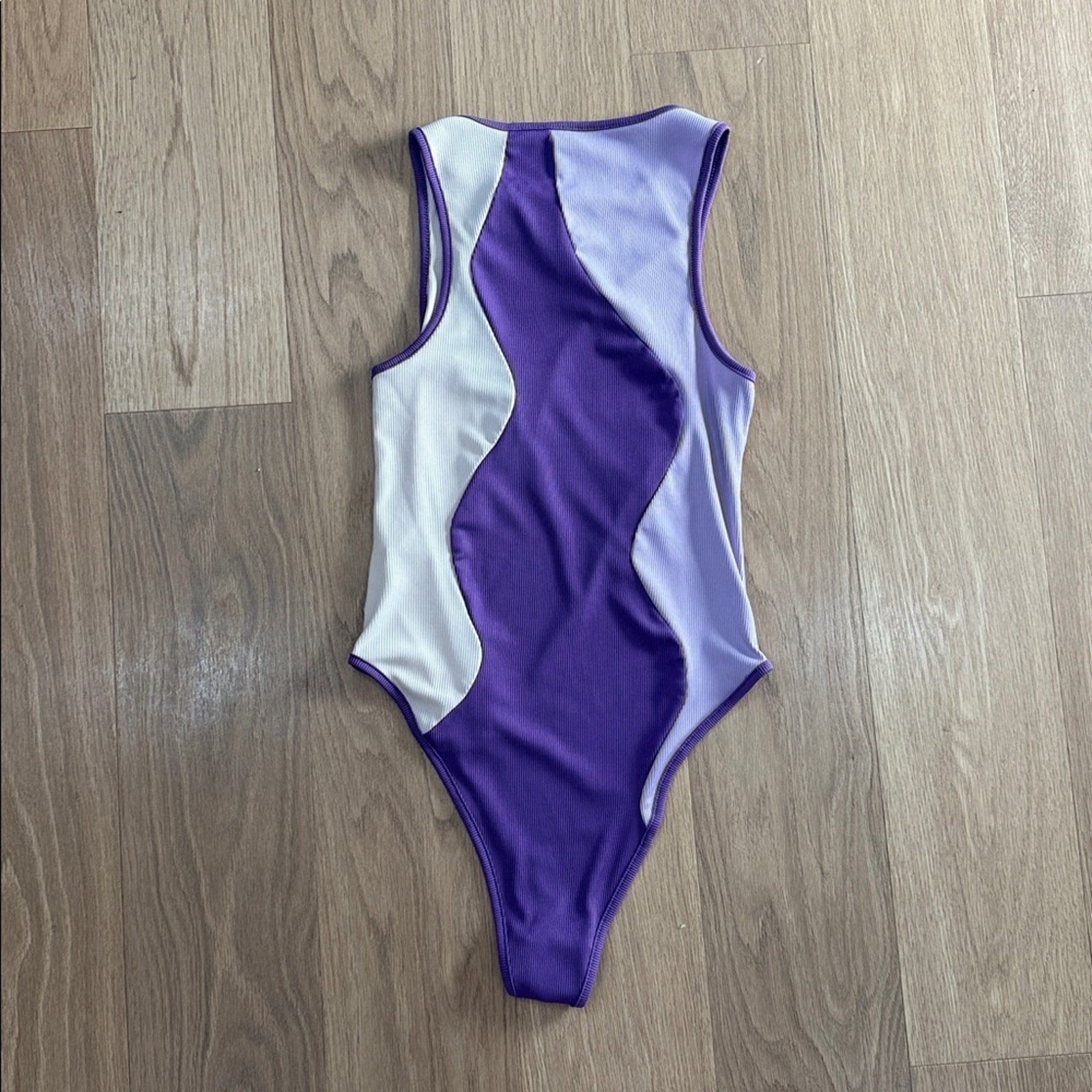 Purple and White Wavy Pattern Sleeveless Snap Bodysuit Size Large