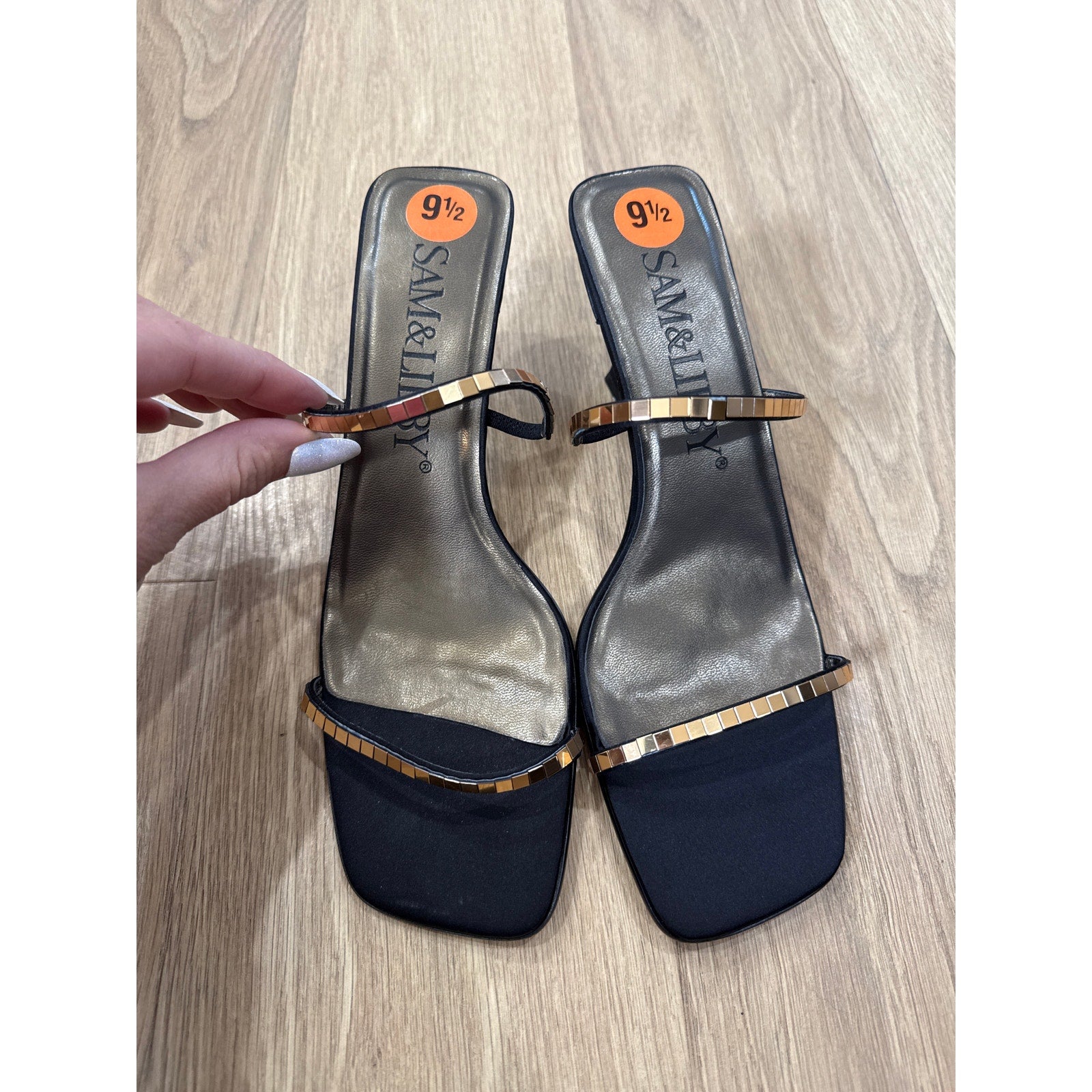 Sam & Libby Black and Gold Square Toe Kitten Heel Mirrored Tile Strap Accents Size 9.5