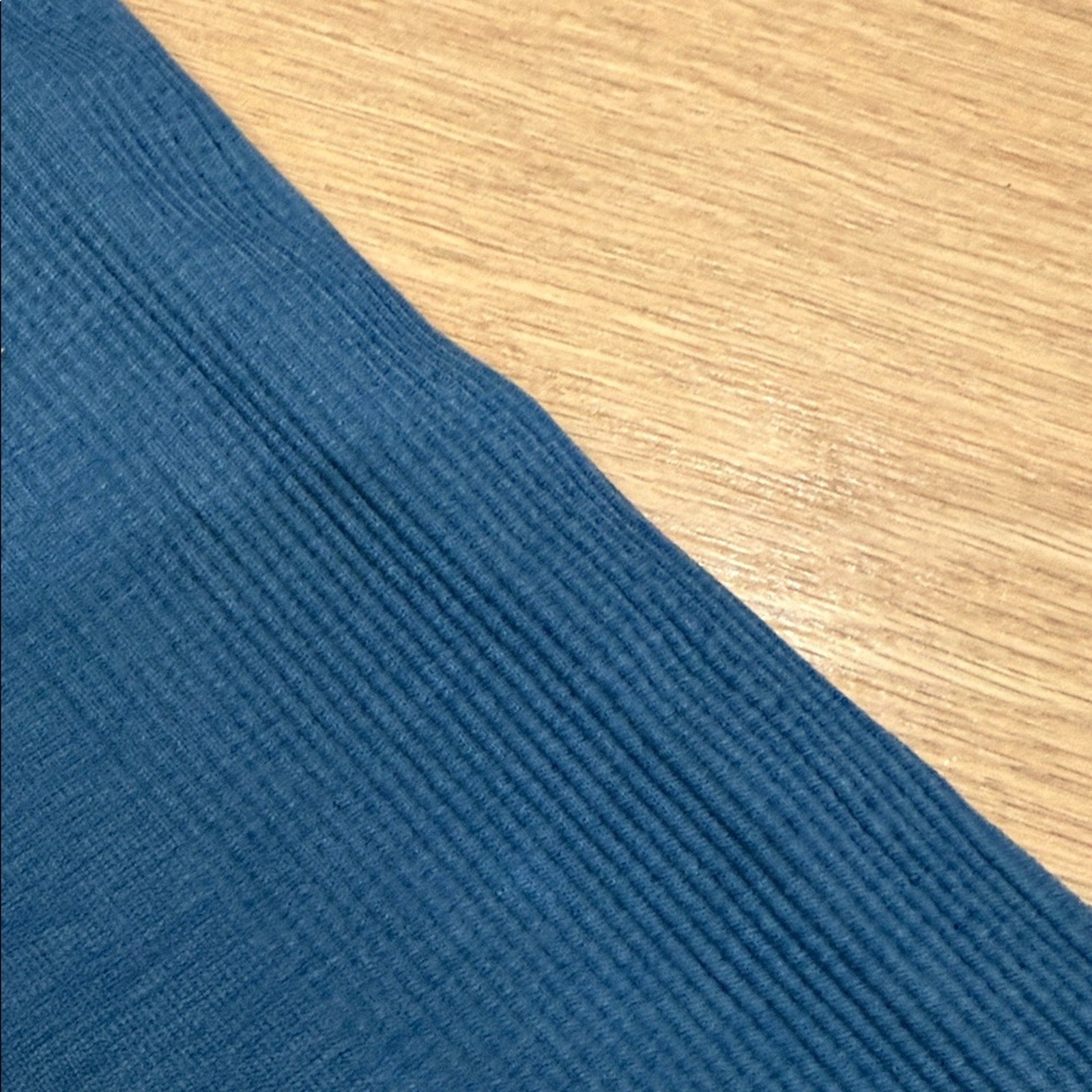 Lululemon Blue Textured Detail Athletic Leggings Size 4