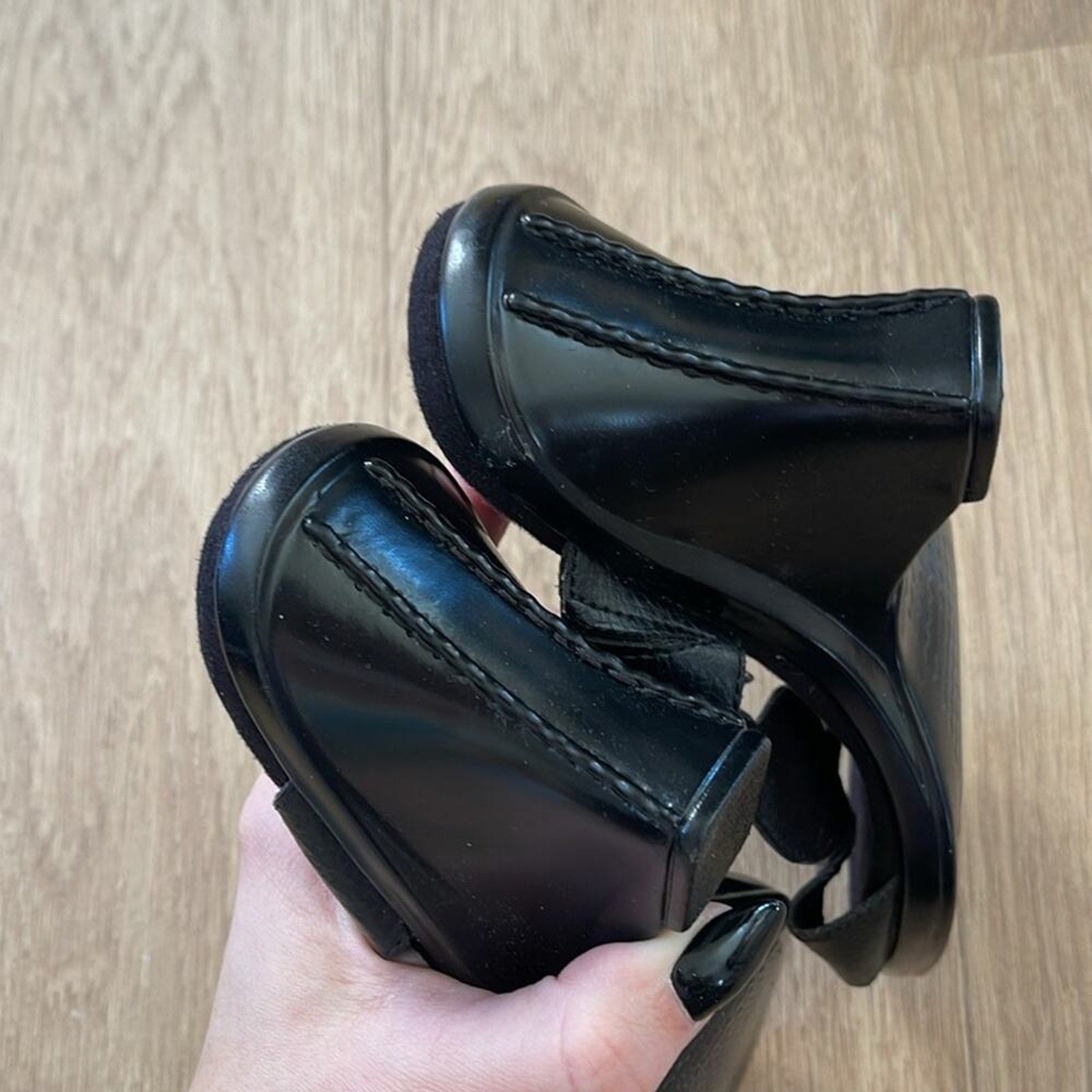 Dr. Scholl's The Original Avalon Women's Black Wedge Sandals Size 6