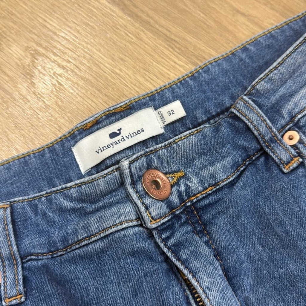 Vineyard Vines Blue Cotton Blend Raw Hem Denim Women's Shorts Size 32