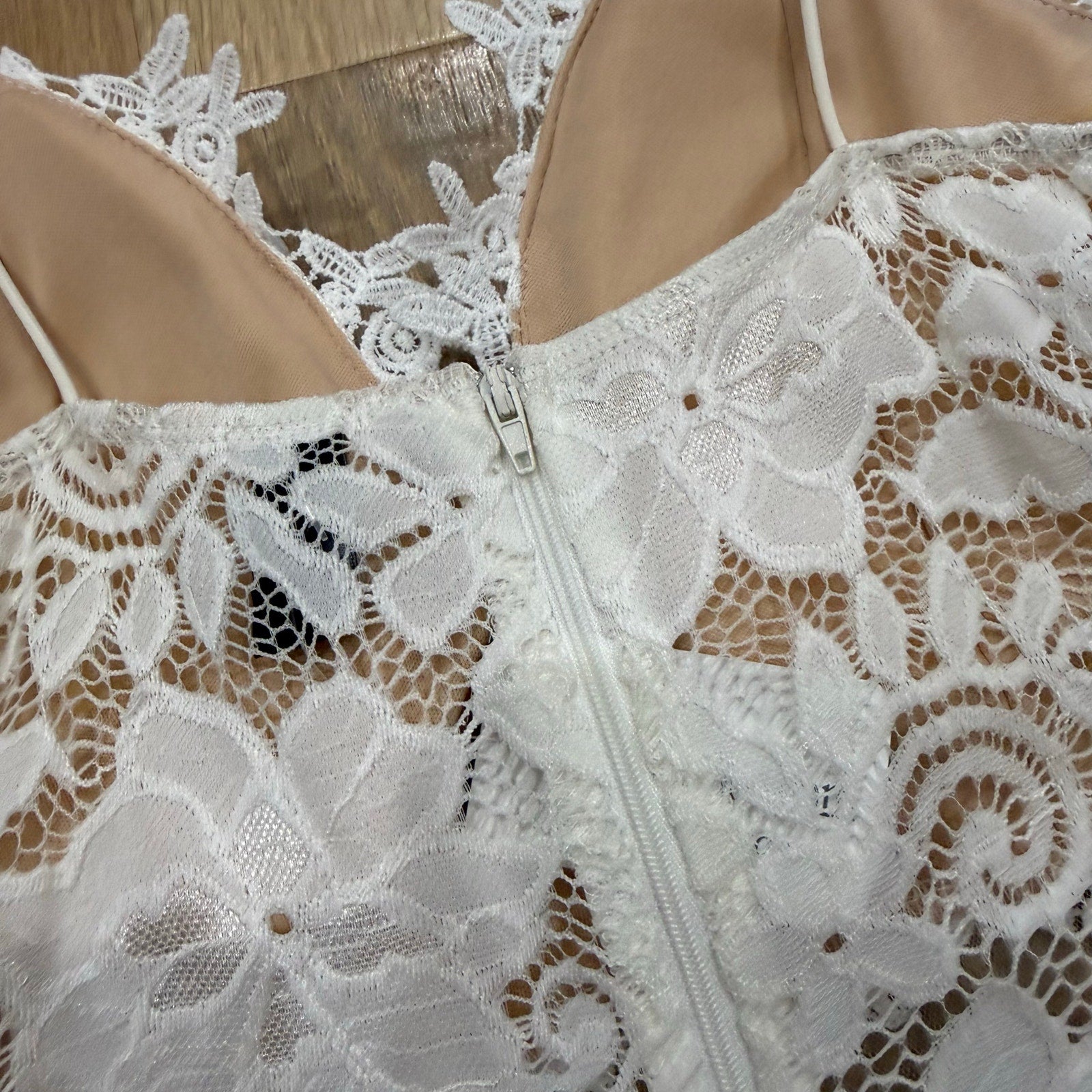 Windsor Crochet Lace Cutout Bodycon Mini Dress in White Size Small