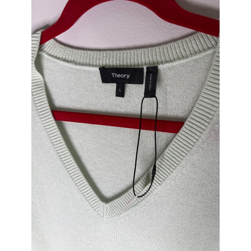 Theory Pale Mint V-Neck Cashmere Sweater Size Large NEW!