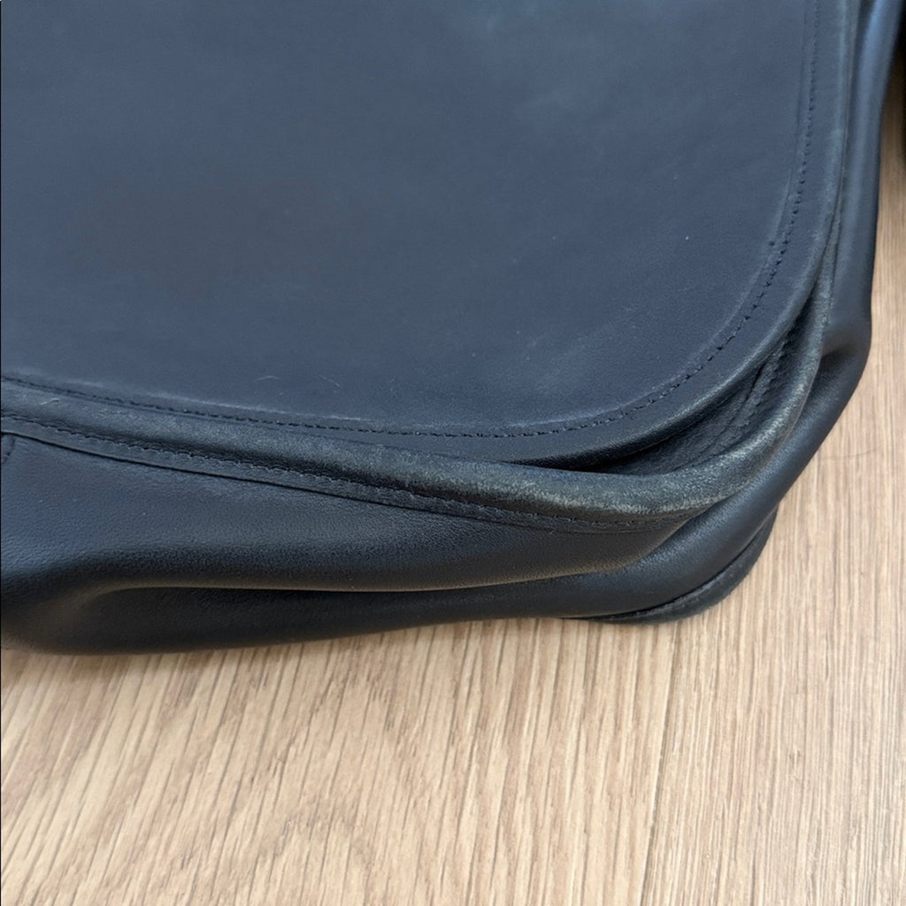 Coach Elegant Black Leather Vintage Adjustable Shoulder Bag