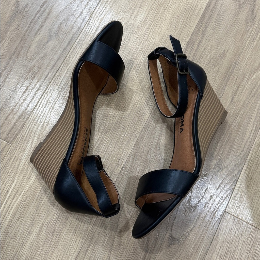 Sonoma Women's Malinois Black and Tan Wedge Heels Size 7.5