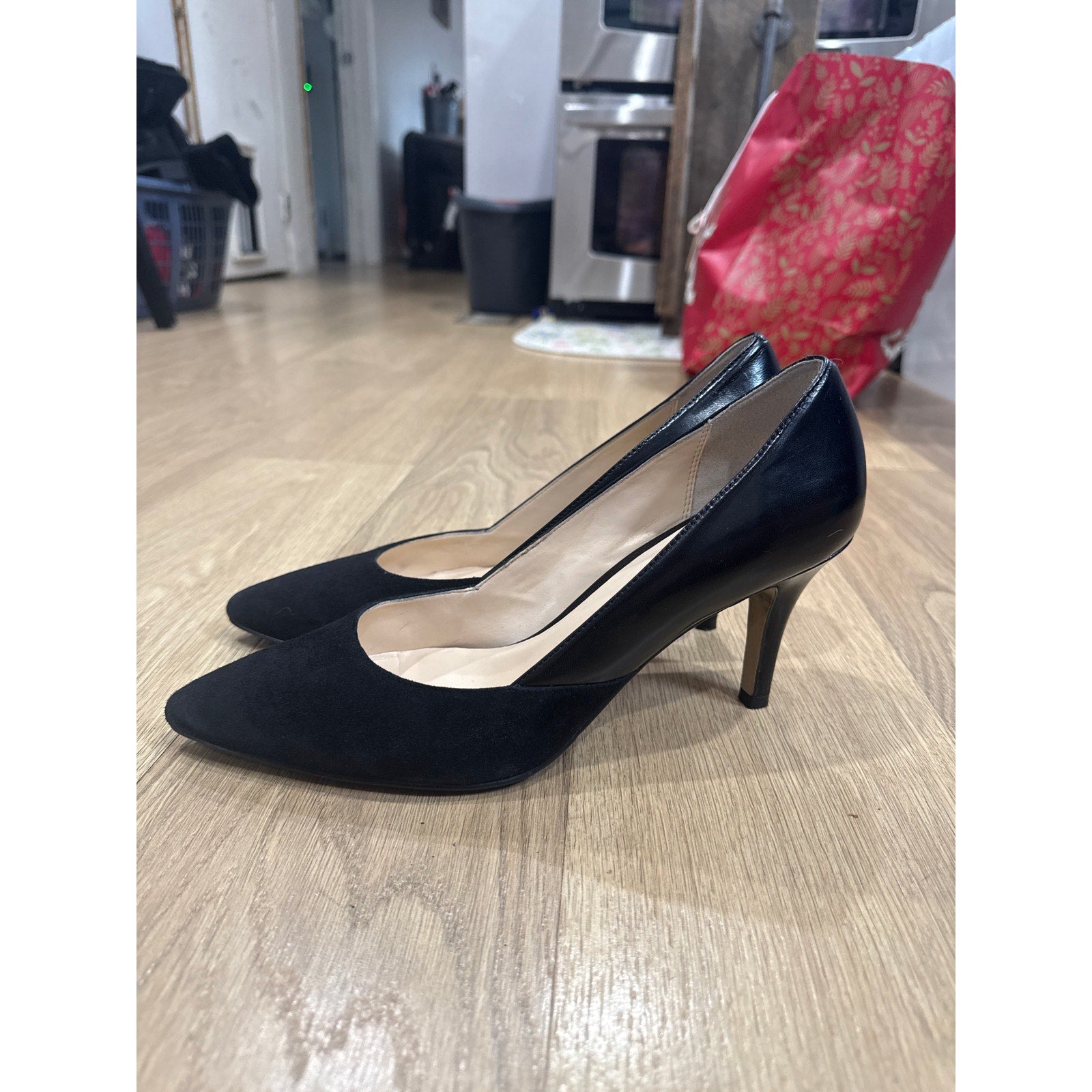 Cole Haan Black Suede and Leather Pointed Toe Heels Size 10