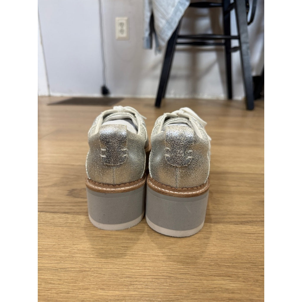 Dolce Vita Toyah Lace Up Platform Sneakers in Metallic Silver Size 9.5