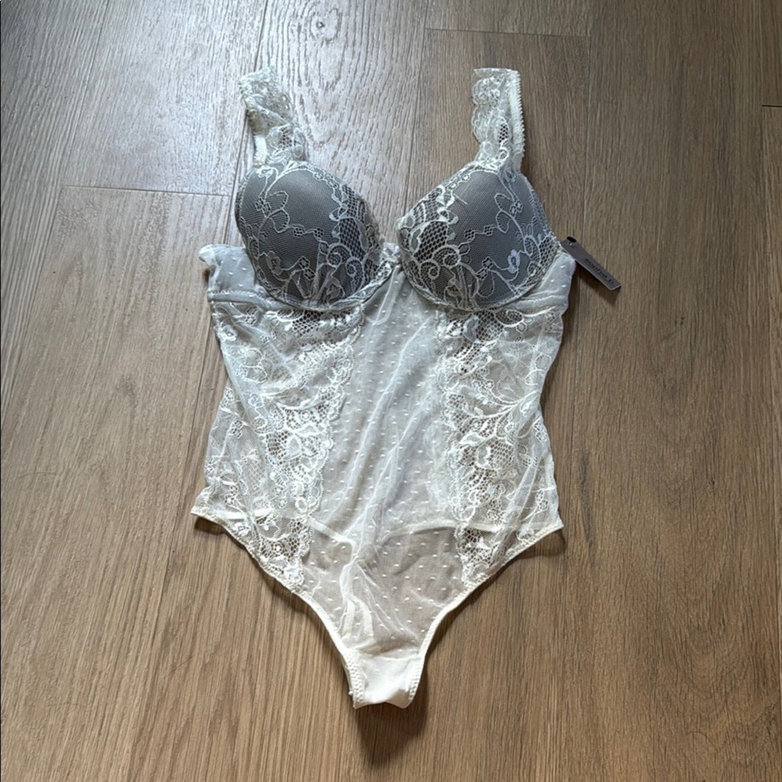 Sophie B. Lace Bodysuit in Cream and White Size Small NEW!