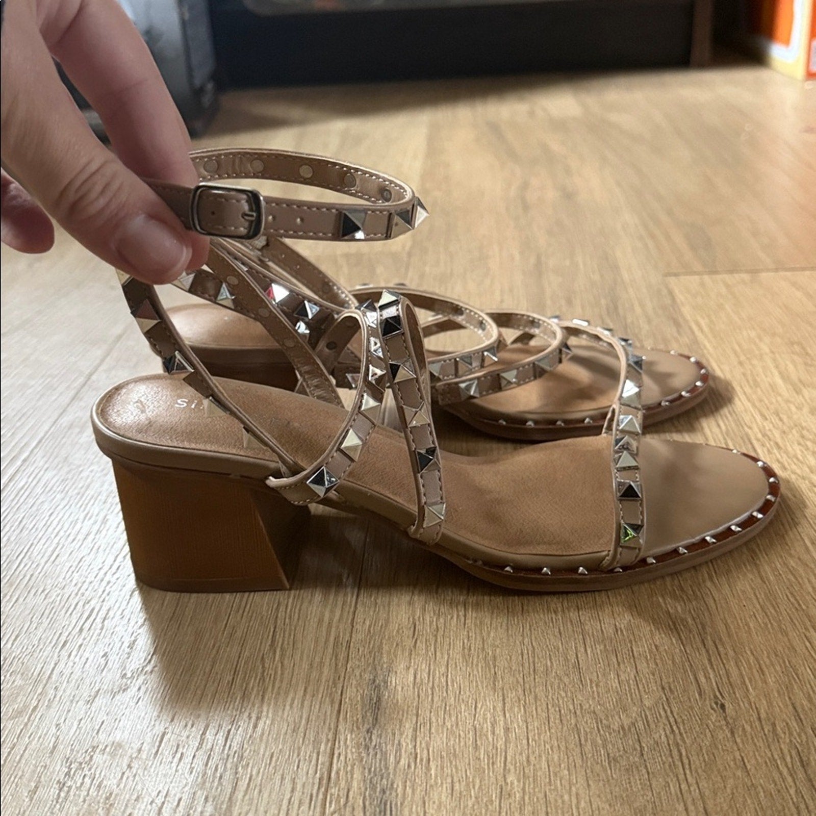 Venus Studded Block Heel Sandals in Tan and Gold Size 7.5