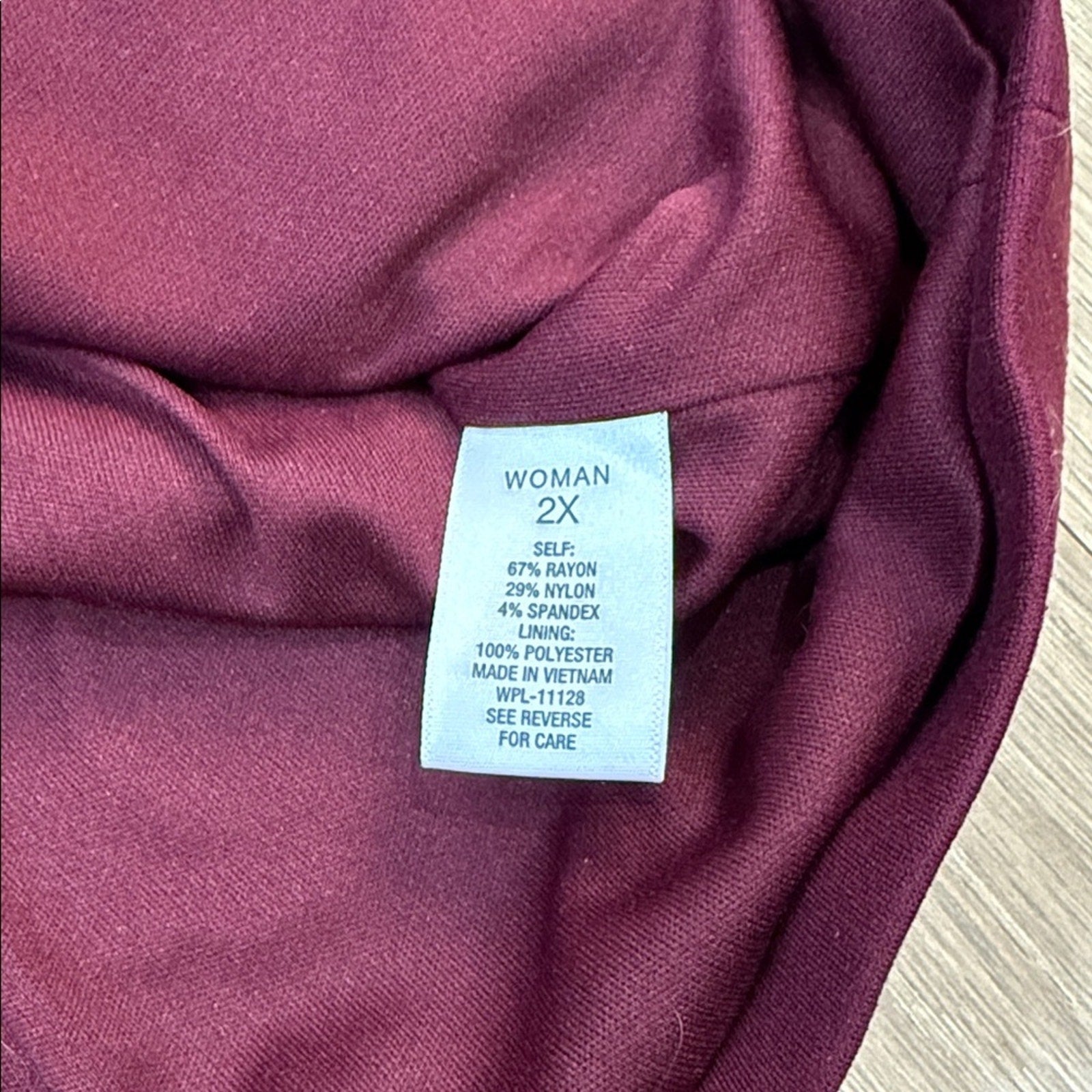 Roz & Ali Burgundy Jacket with Gold Accents Size 2X