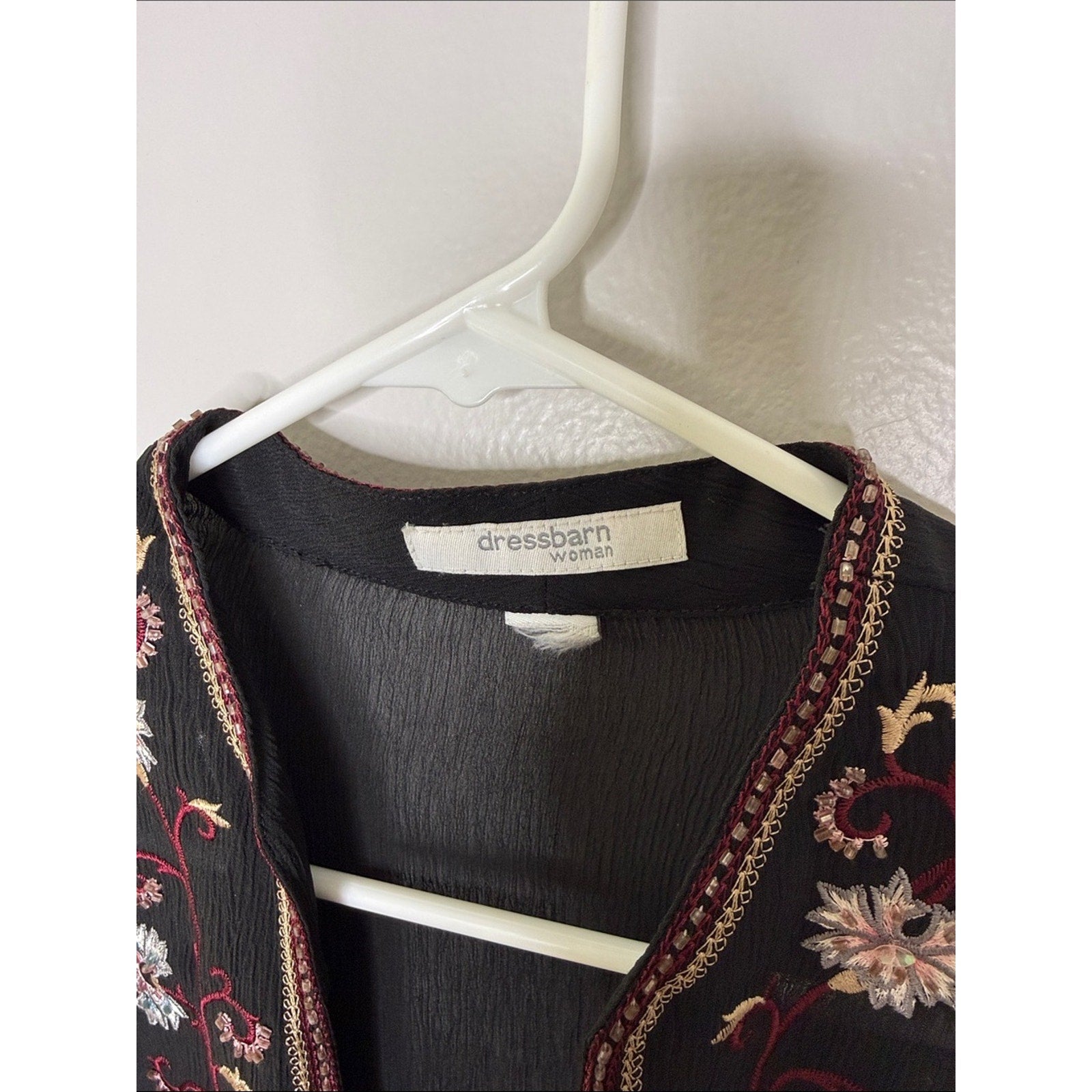 Dressbarn Black Embroidered V-Neck Tunic with Pink Floral Accents No Size