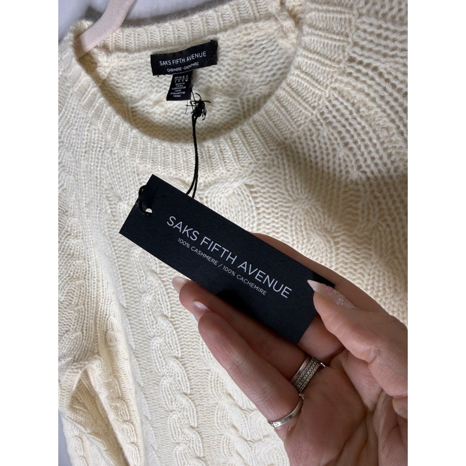 Saks Fifth Avenue Cream Cable-Knit Crewneck Sweater Cashmere Size Small NEW!