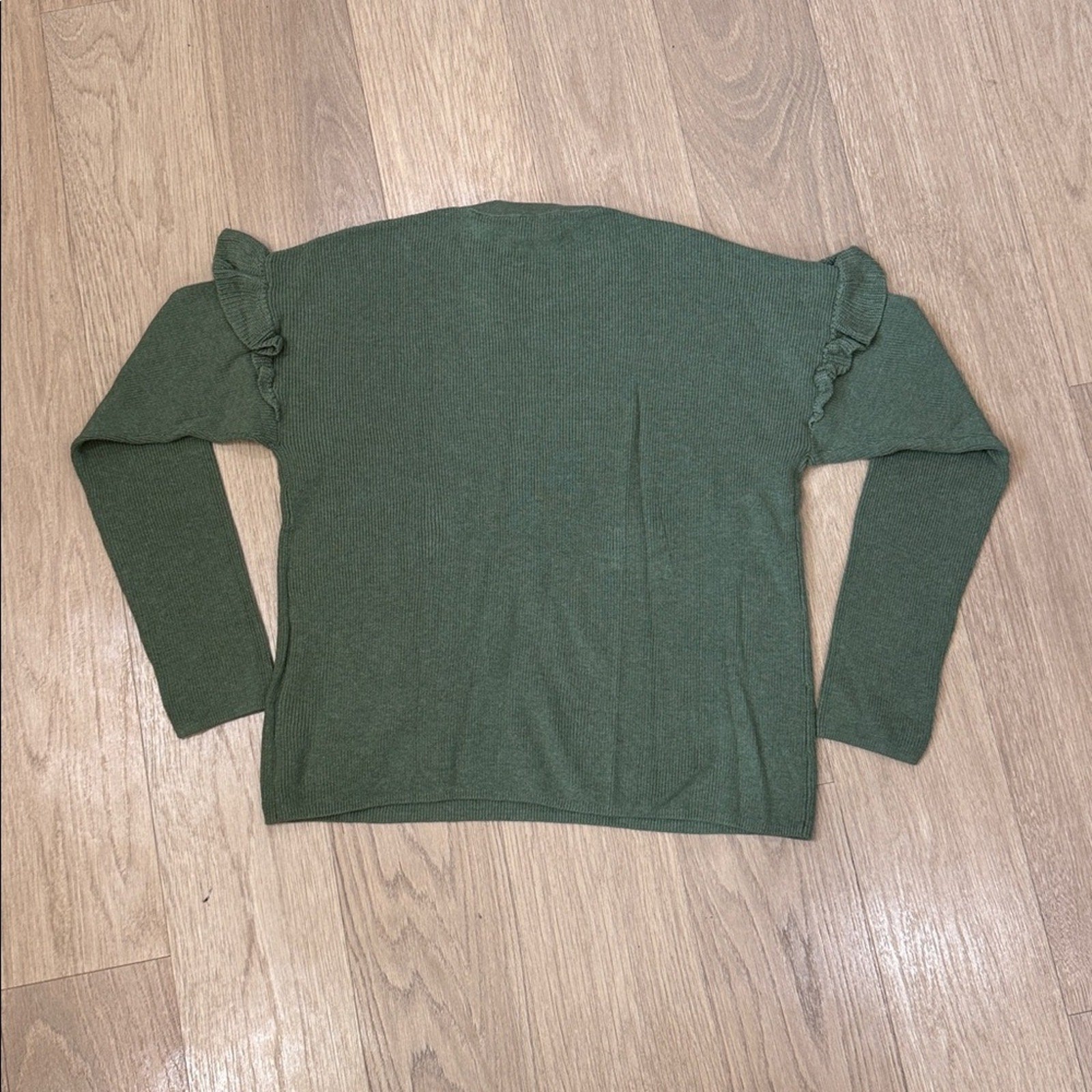 J. Crew Green Long Sleeve Sweater with Ruffle Detail Size XL