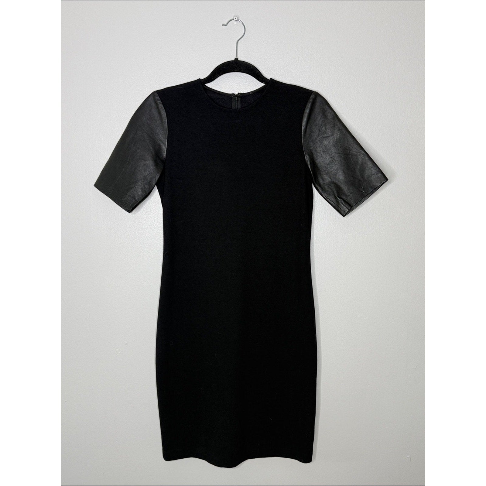 Vince Classic Black Short-Sleeve Sheath Dress w/ Leather Sleeves Size 4