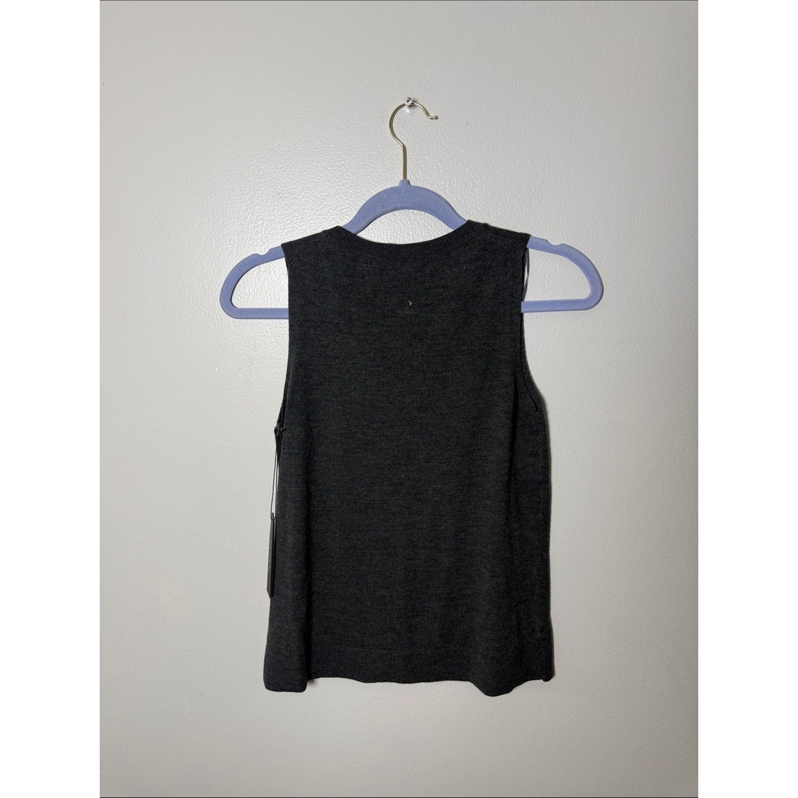 Tahari Dark Charcoal Sleeveless Knit Tank Merino Wool Size Small New!