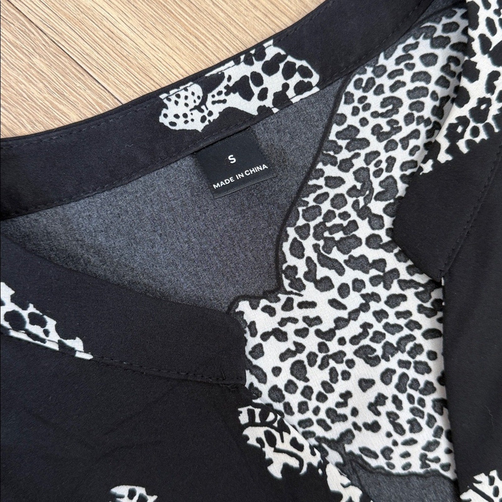 Black Dress with Leopard Print Puff Sleeve and Ruffle Shift Dress Size Small